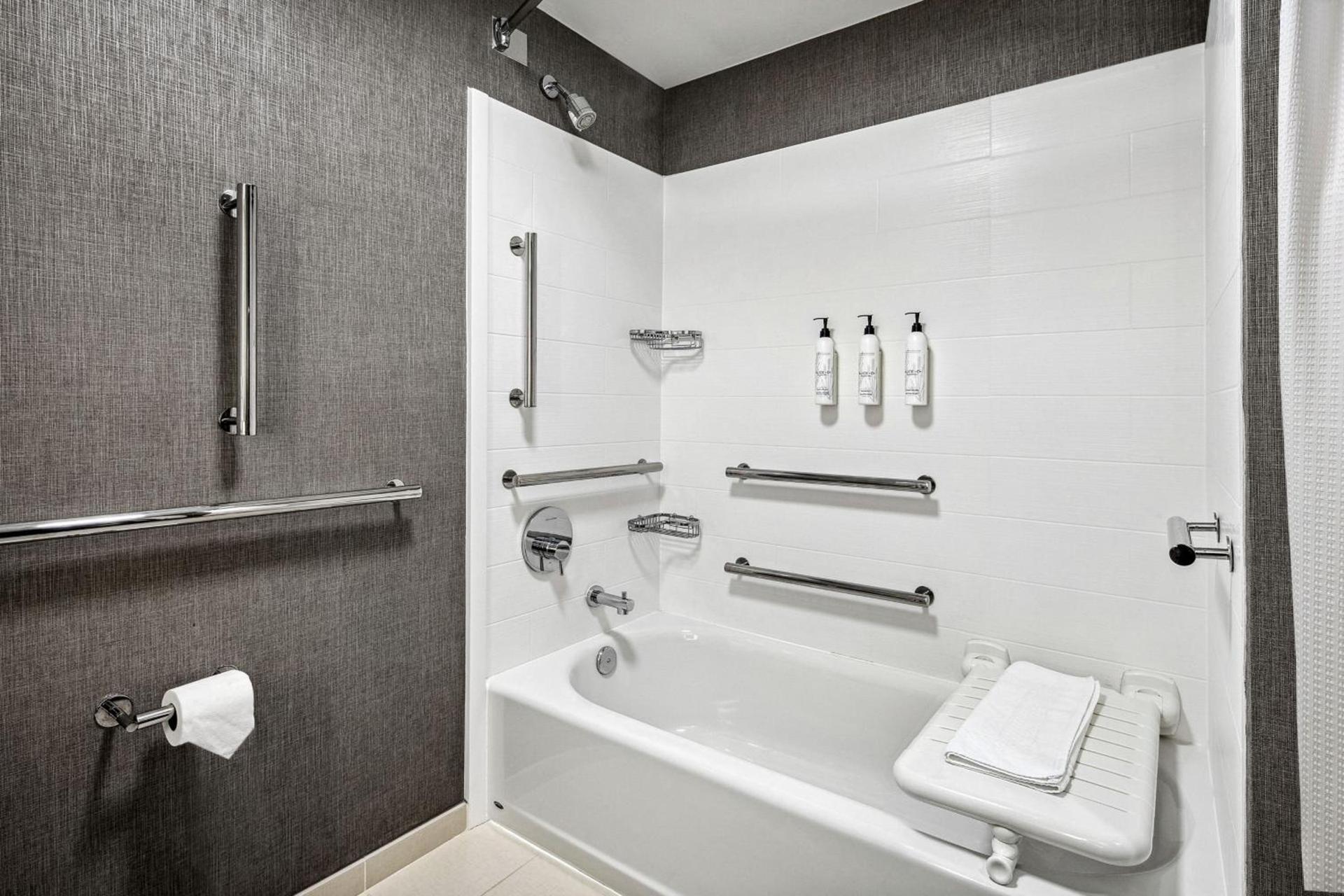 SpringHill Suites Anchorage Midtown photo 12