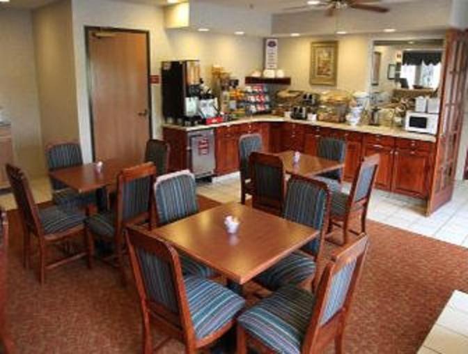 Baymont by Wyndham Rolla photo 34