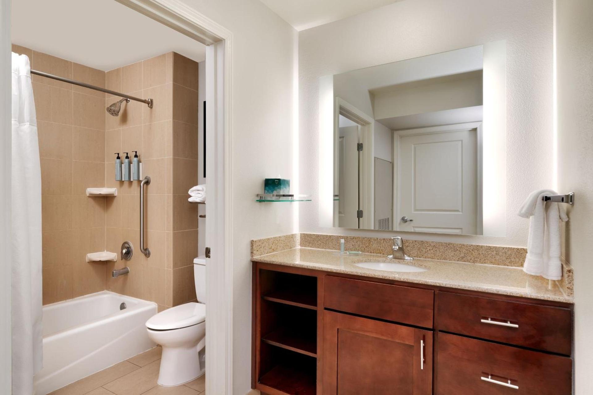 Residence Inn by Marriott Houston I-10 West/Park Row photo 59