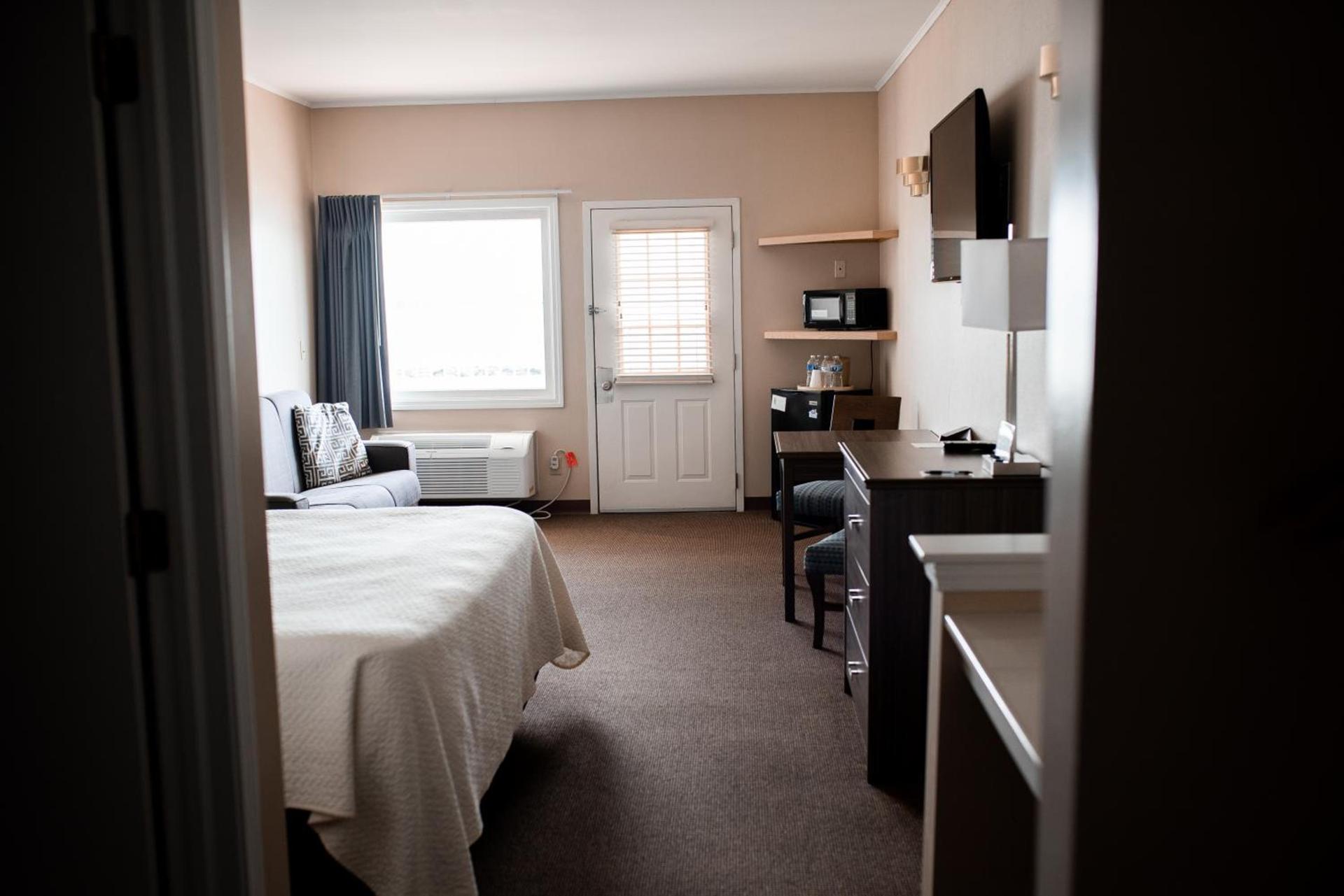 West Bank Inn photo 13