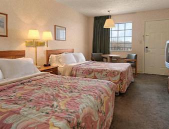 Days Inn by Wyndham Joelton/Nashville photo 6