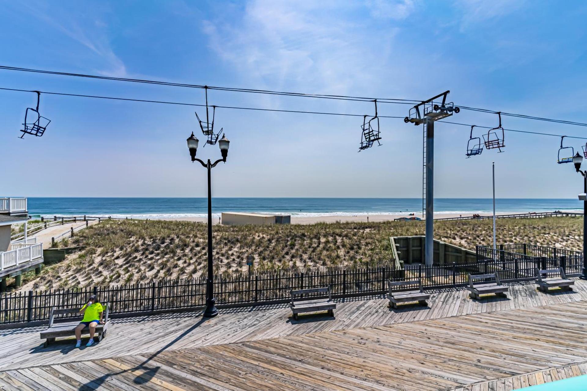 Boardwalk Sand & Surf Beach Hotel Oceanfront photo 41