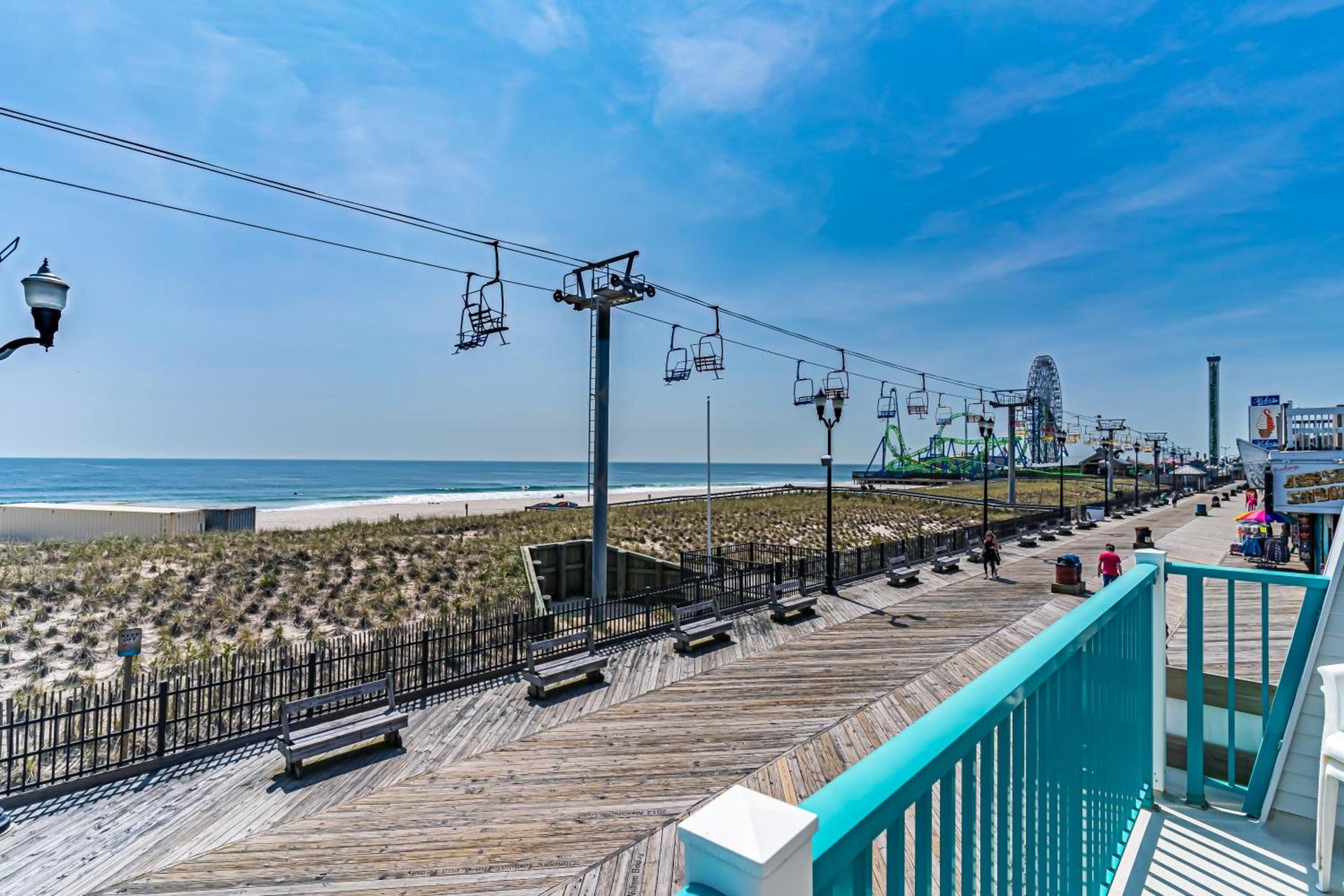 Boardwalk Sand & Surf Beach Hotel Oceanfront photo 42