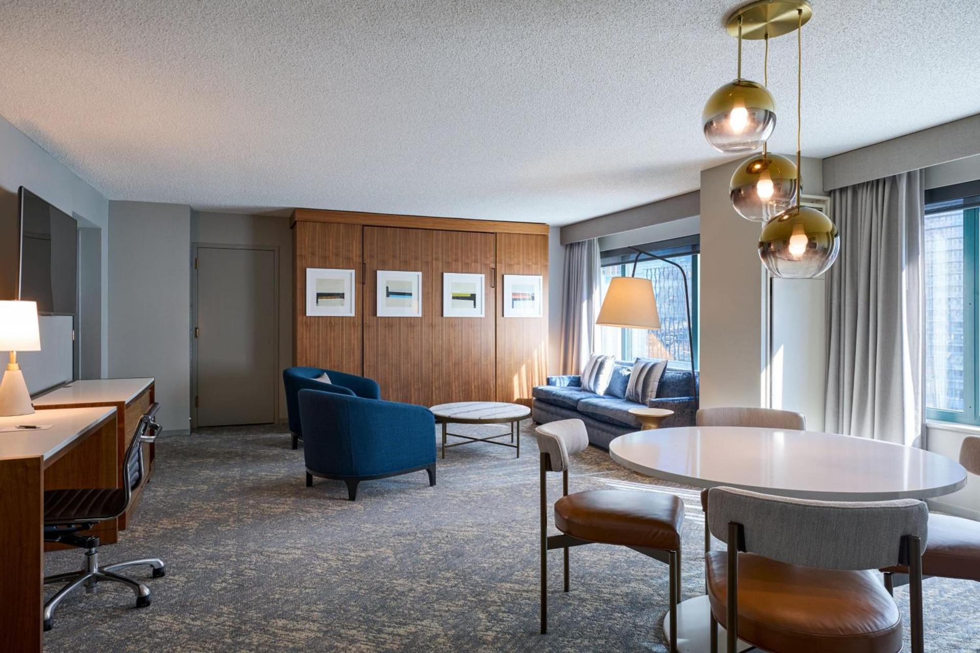 Sheraton Grand Chicago Riverwalk photo 12
