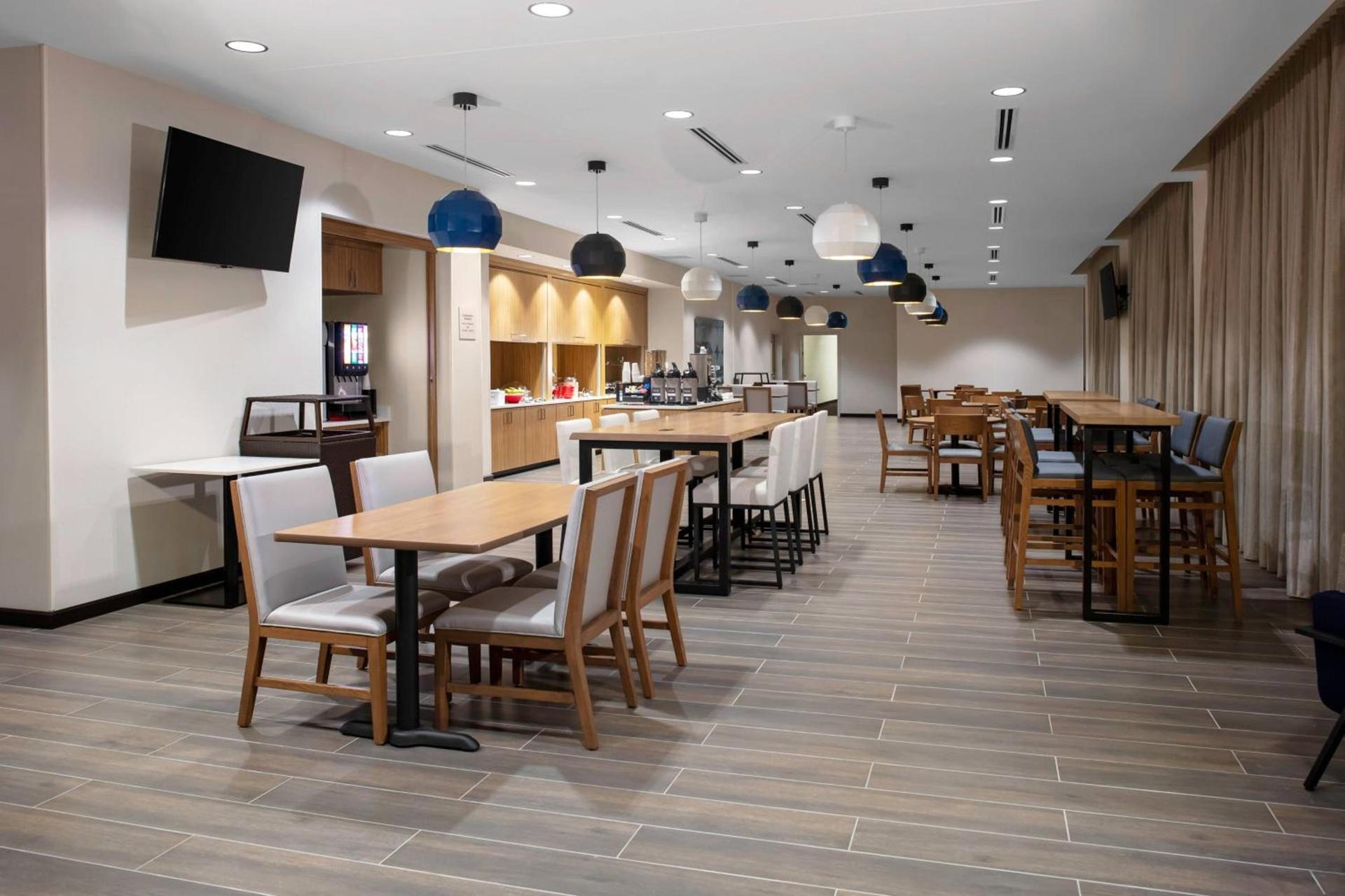 TownePlace Suites by Marriott Orlando Airport photo 36