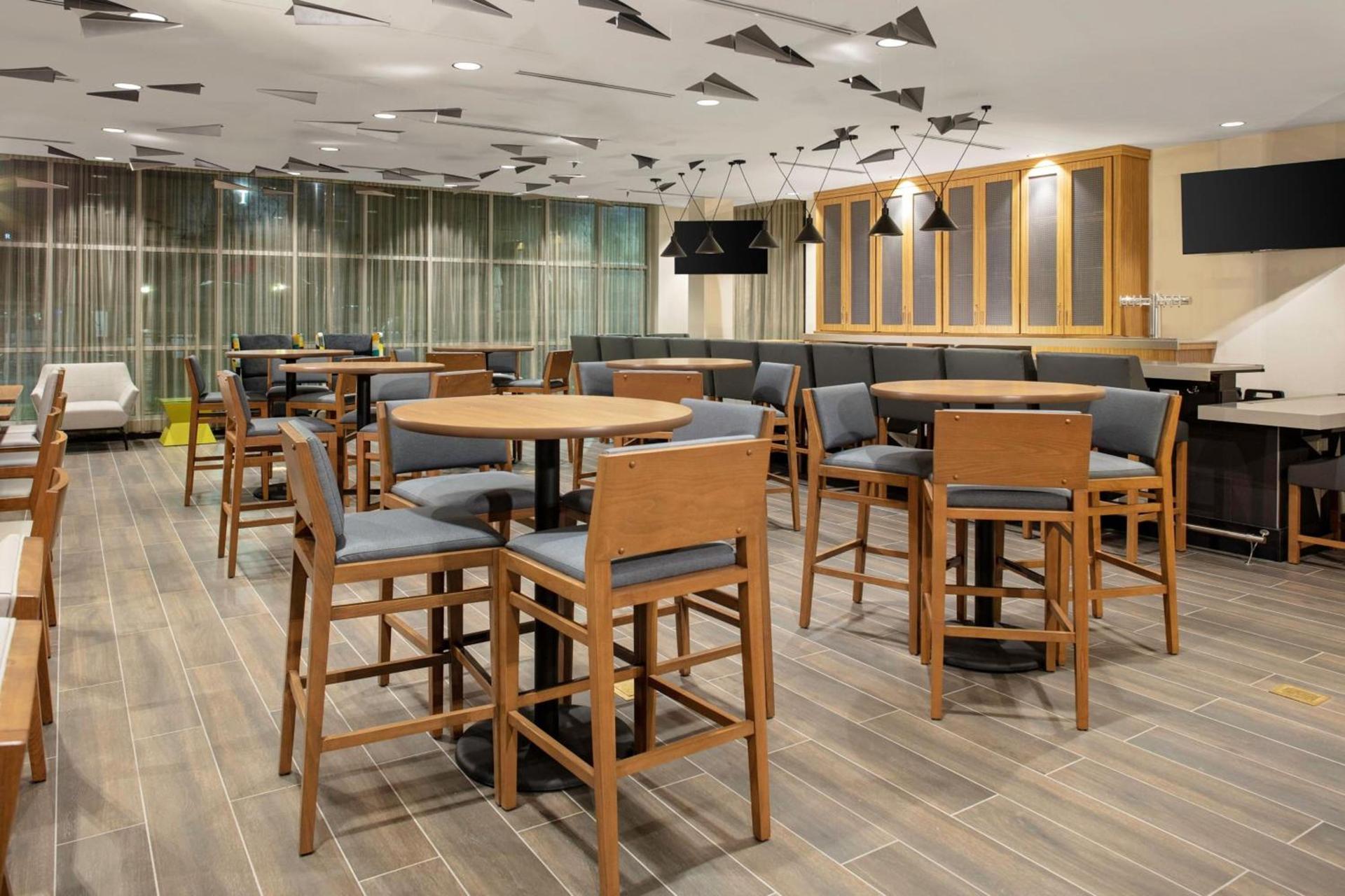 TownePlace Suites by Marriott Orlando Airport photo 37