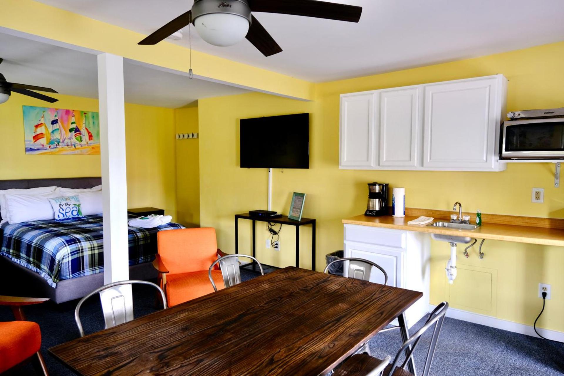 Dock House Inn photo 8