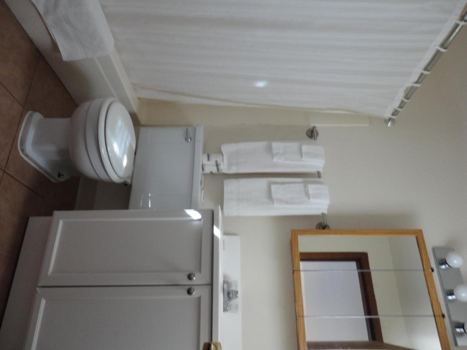 Budget Inn And Suites Eagan photo 30