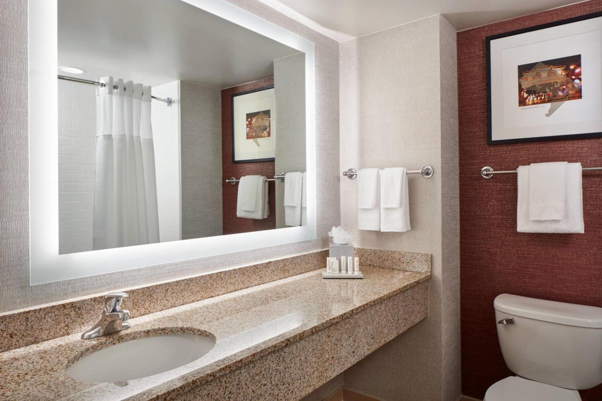Fairfield Inn & Suites by Marriott Washington Downtown photo 13