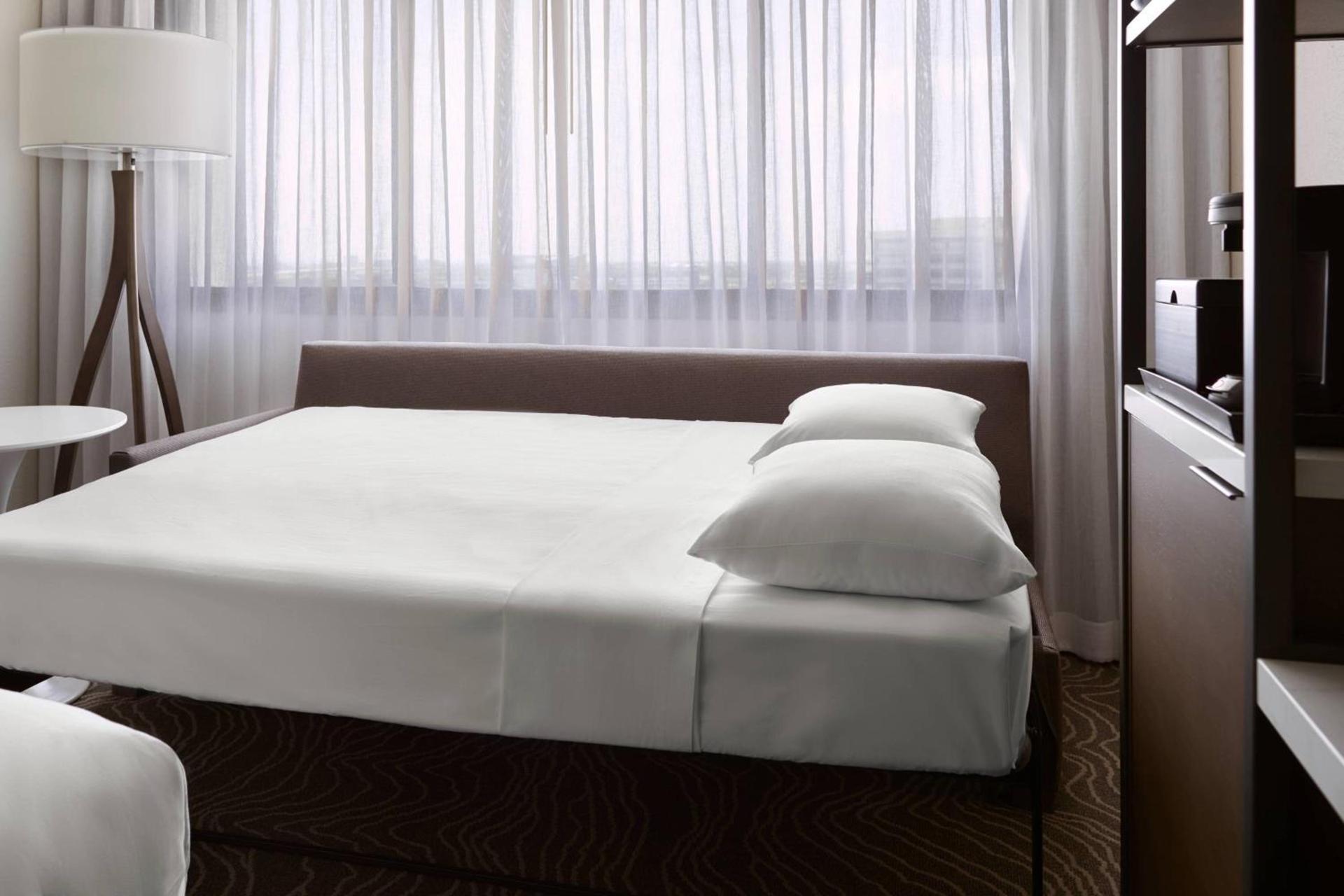 Marriott Tampa Westshore photo 10
