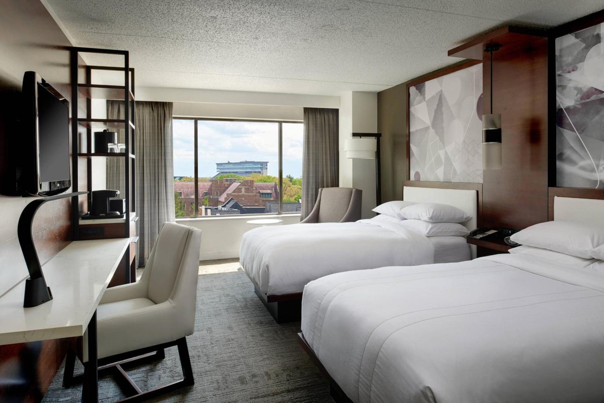 Marriott East Lansing at University Place photo 36