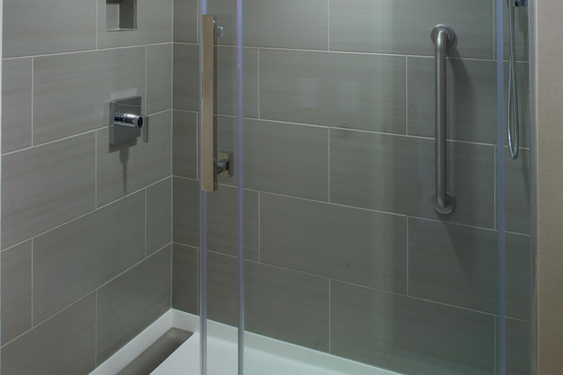 Marriott East Lansing at University Place photo 16