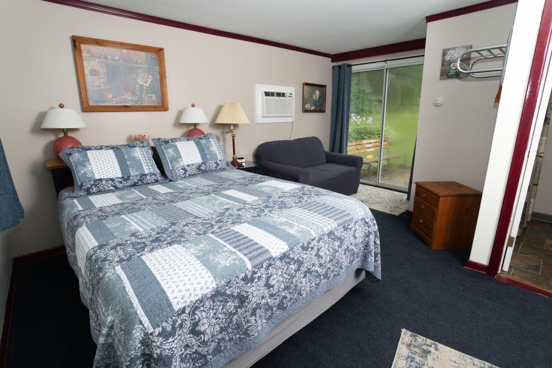Governor's Rock Motel photo 36