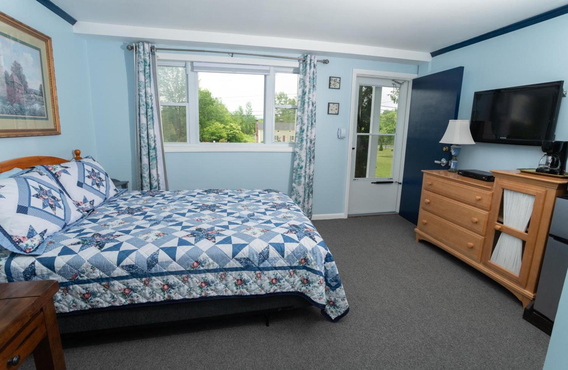 Governor's Rock Motel photo 49