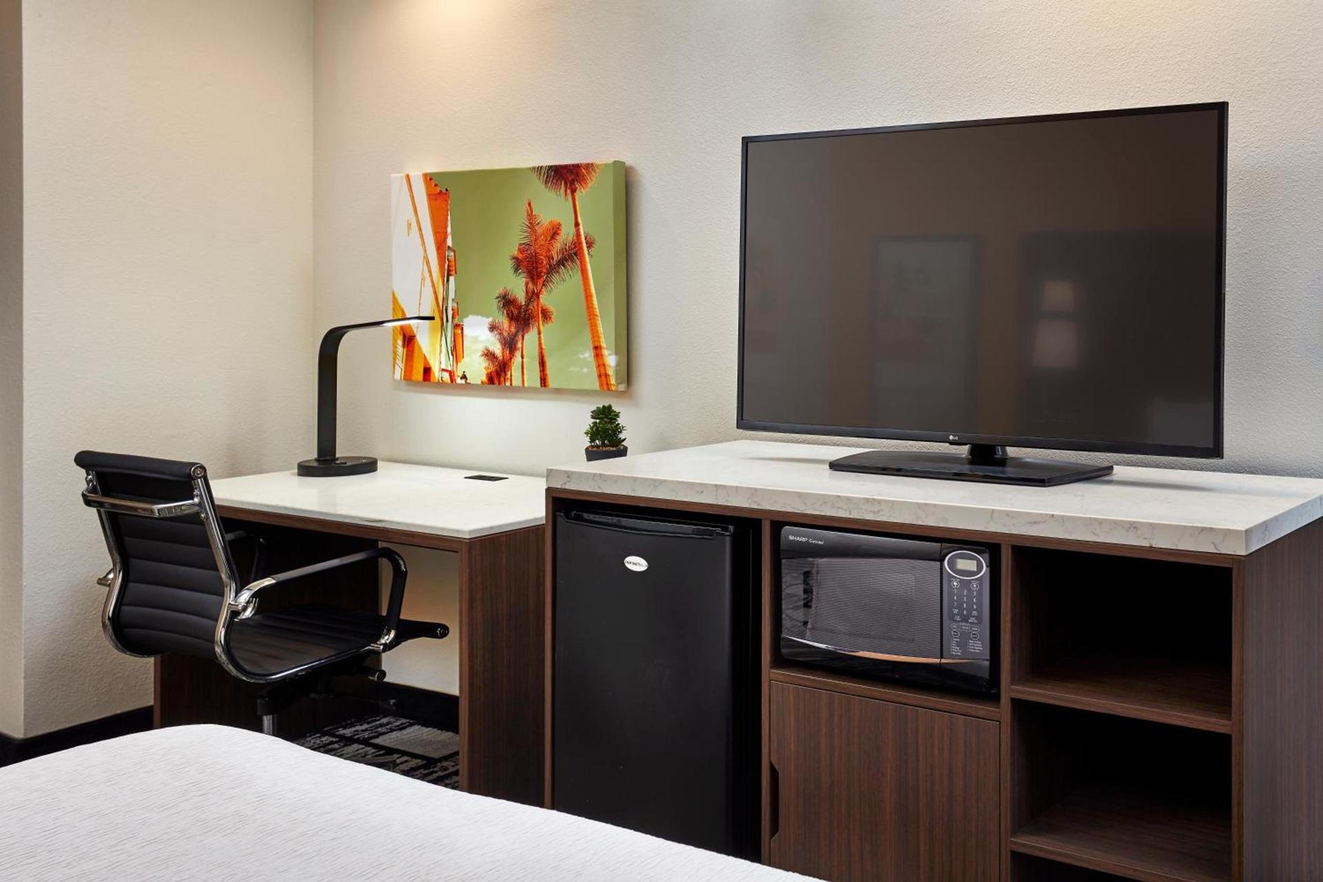 Best Western Plus Meridian Inn & Suites, Anaheim-Orange photo 57