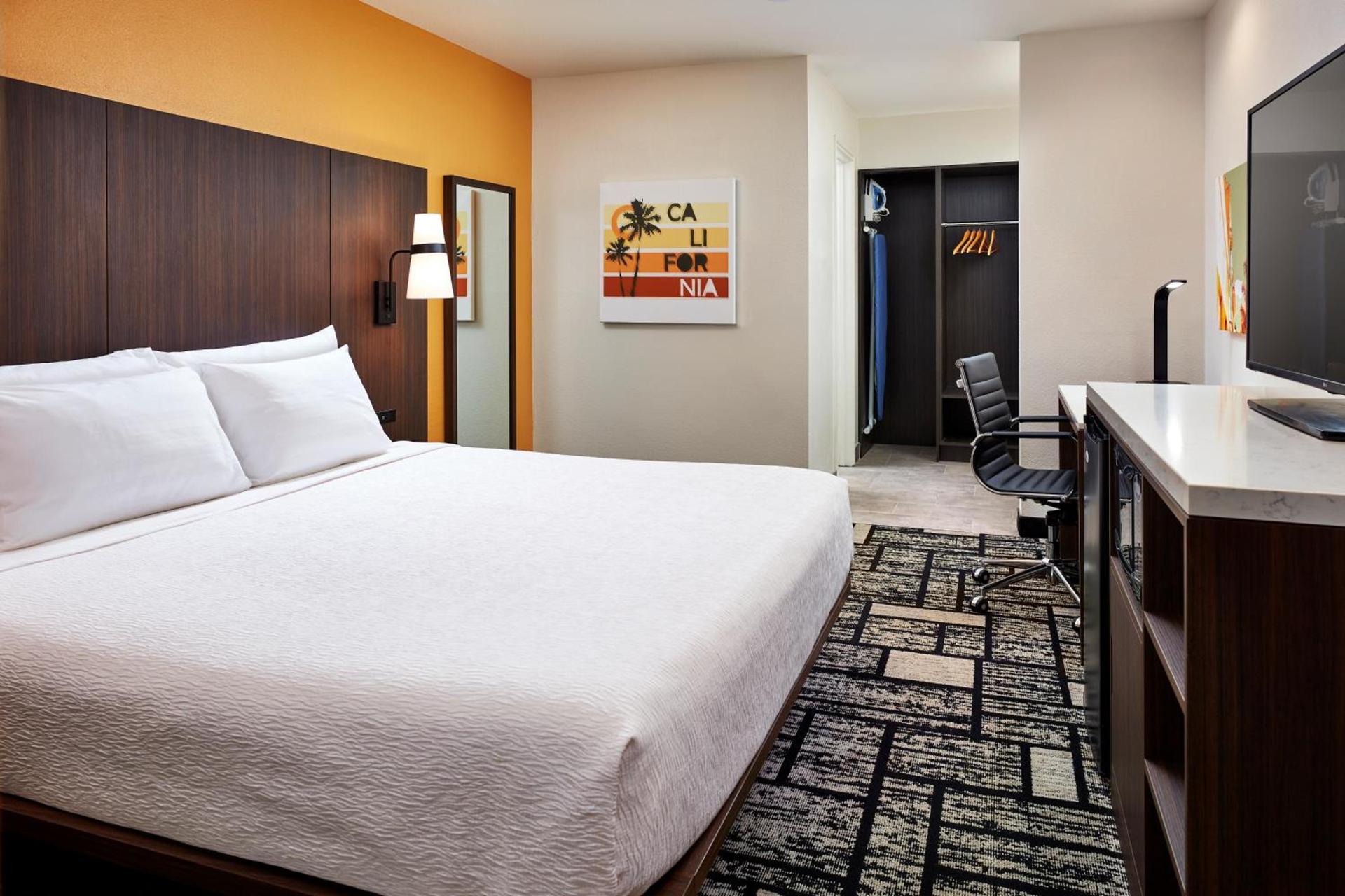 Best Western Plus Meridian Inn & Suites, Anaheim-Orange photo 62