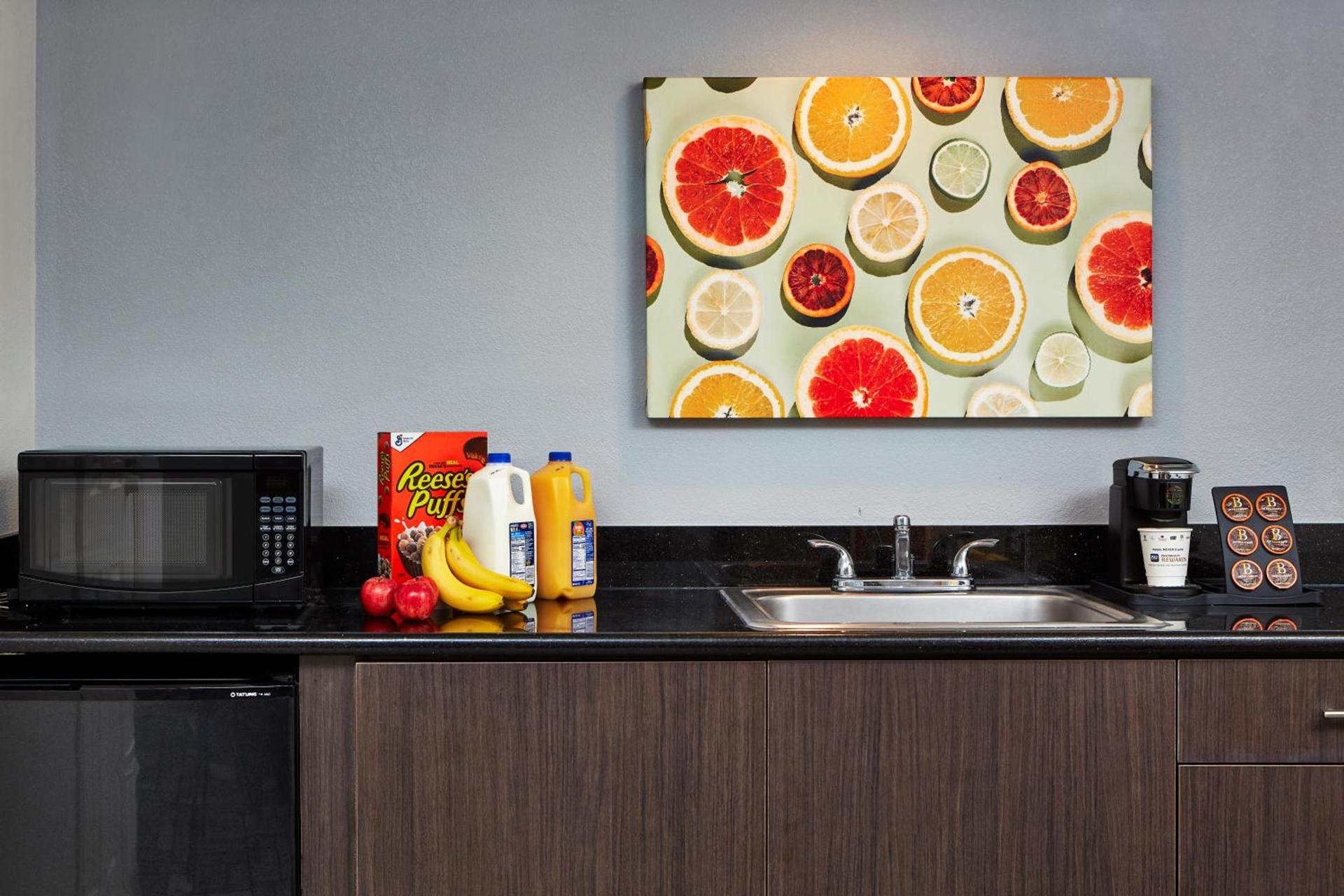 Best Western Plus Meridian Inn & Suites, Anaheim-Orange photo 56