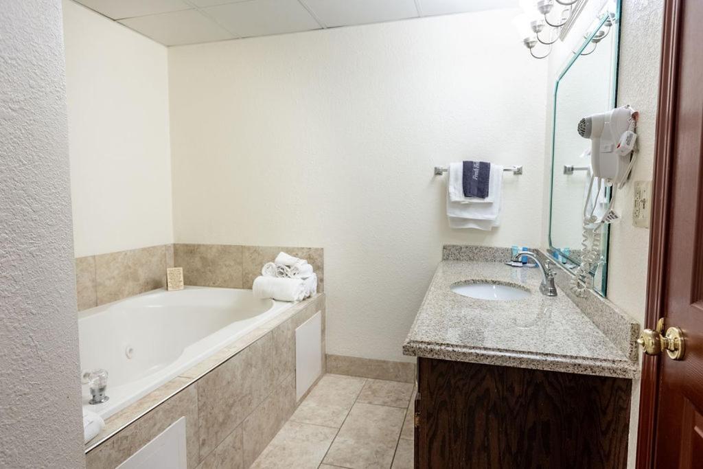 Savannah House Hotel photo 24