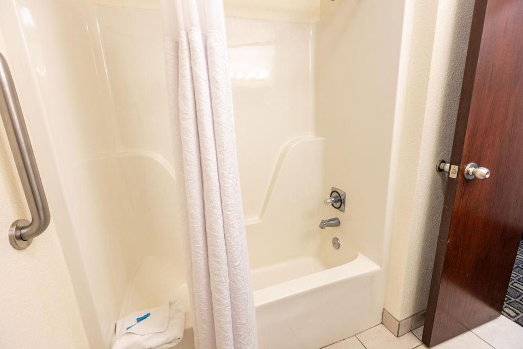 Savannah House Hotel photo 27