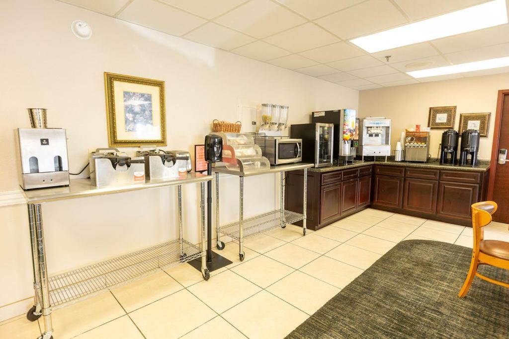 Savannah House Hotel photo 80