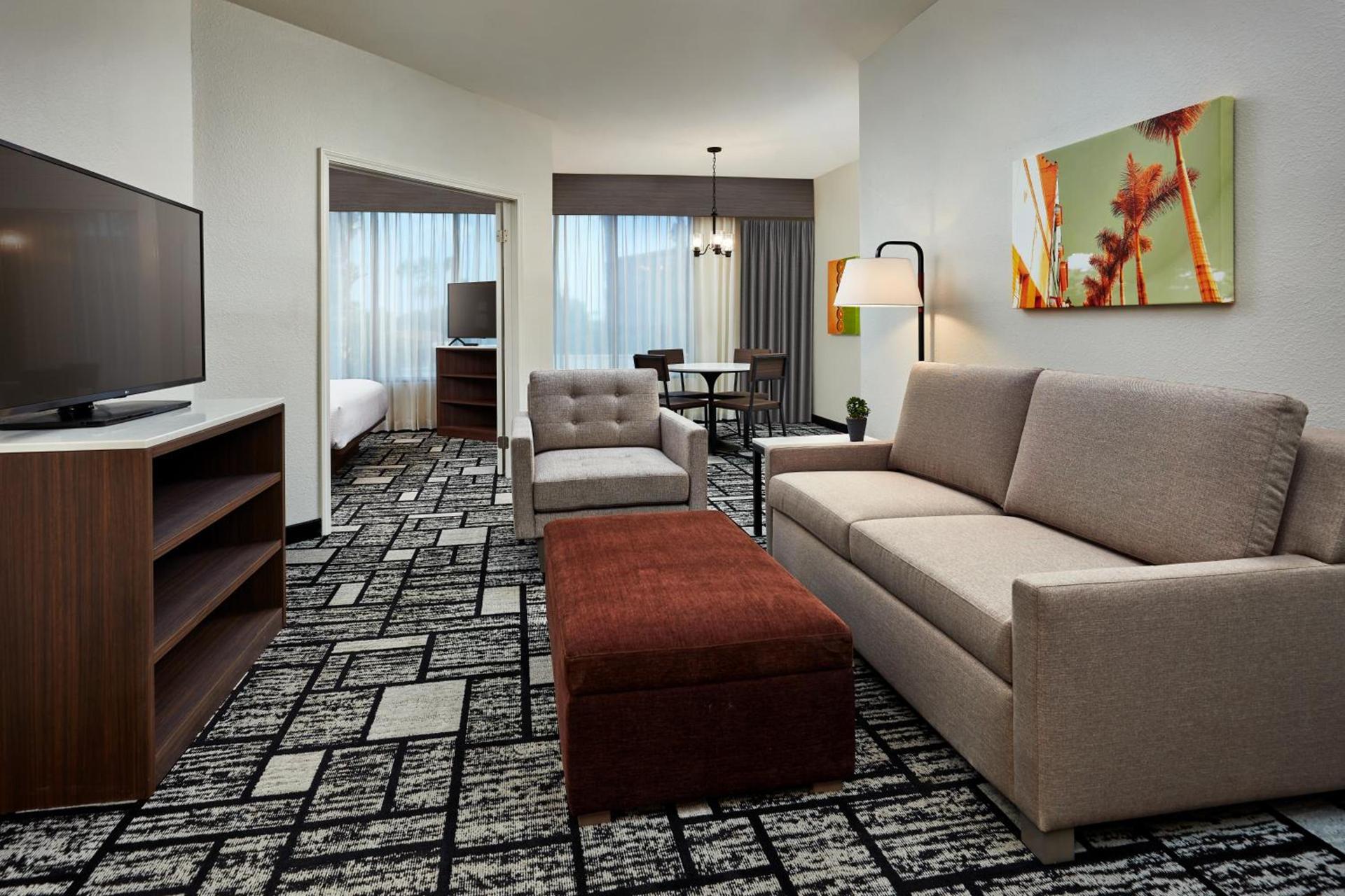 Best Western Plus Meridian Inn & Suites, Anaheim-Orange photo 71