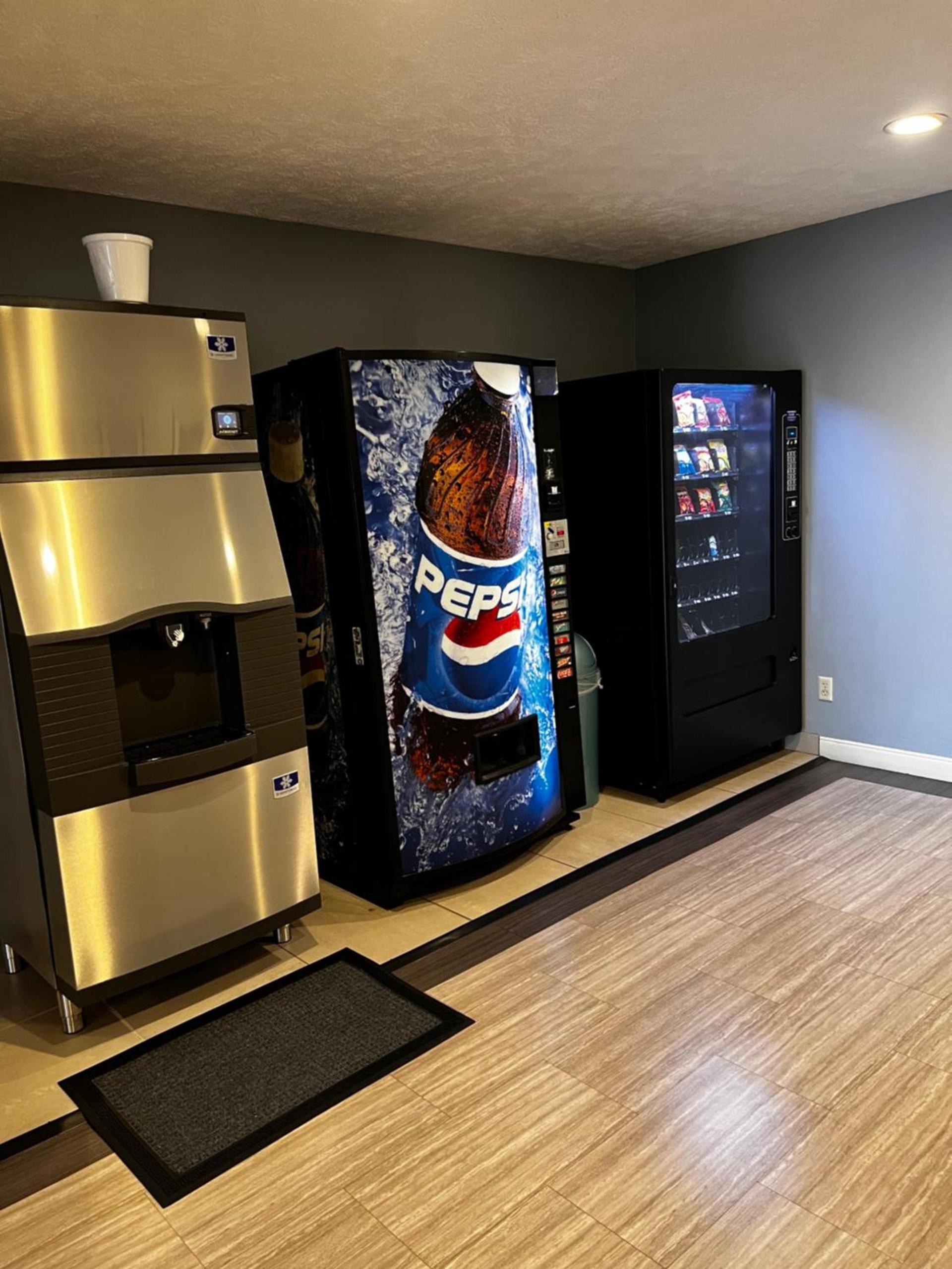 Sky Lodge Inn & Suites - Delavan photo 47