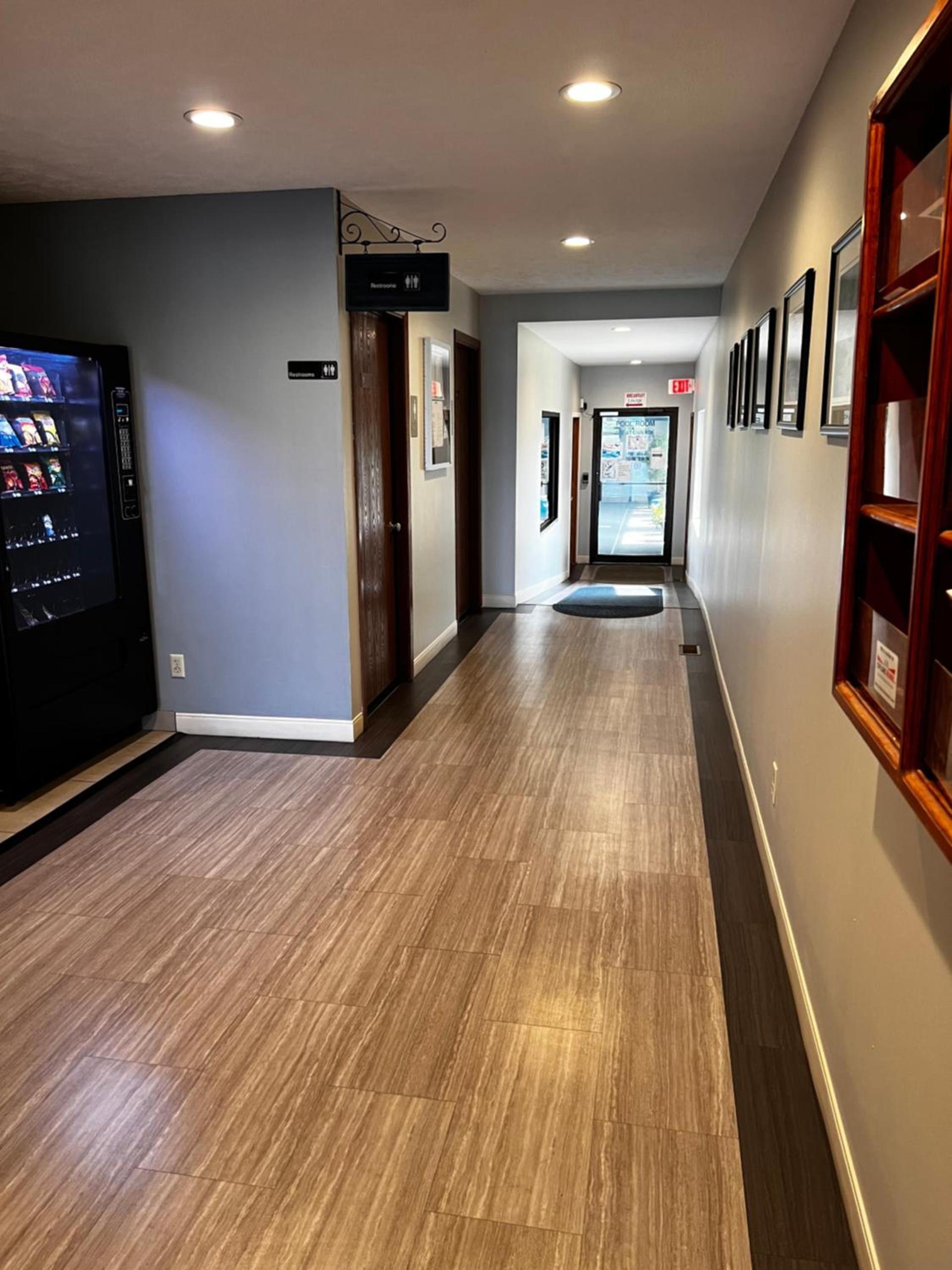 Sky Lodge Inn & Suites - Delavan photo 50