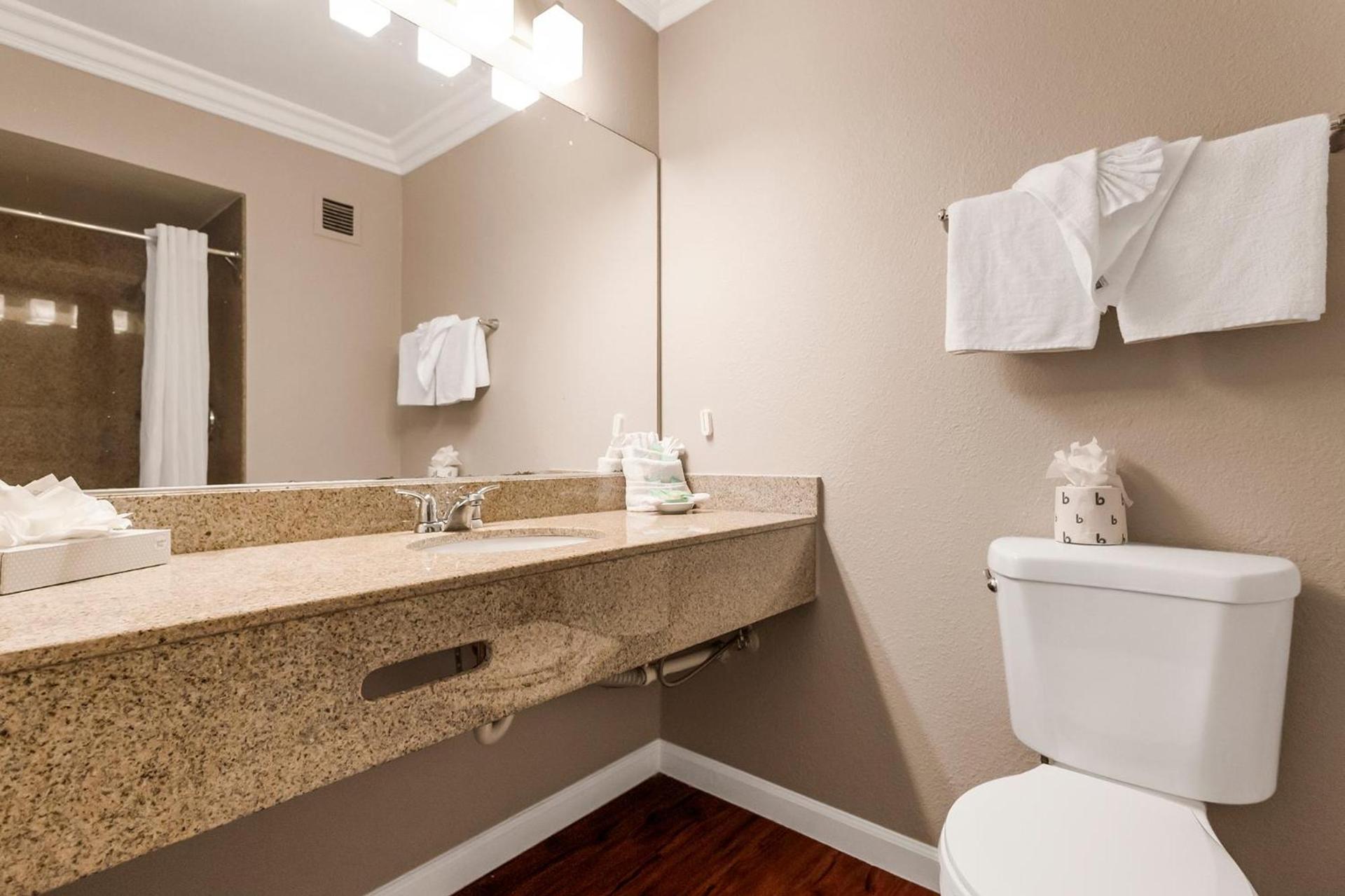 Jack London Inn photo 13