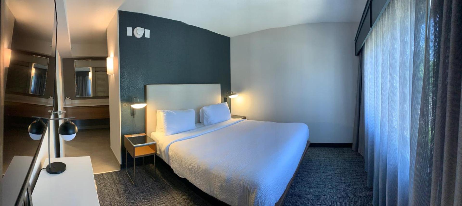 Courtyard by Marriott Charlotte Ballantyne photo 6
