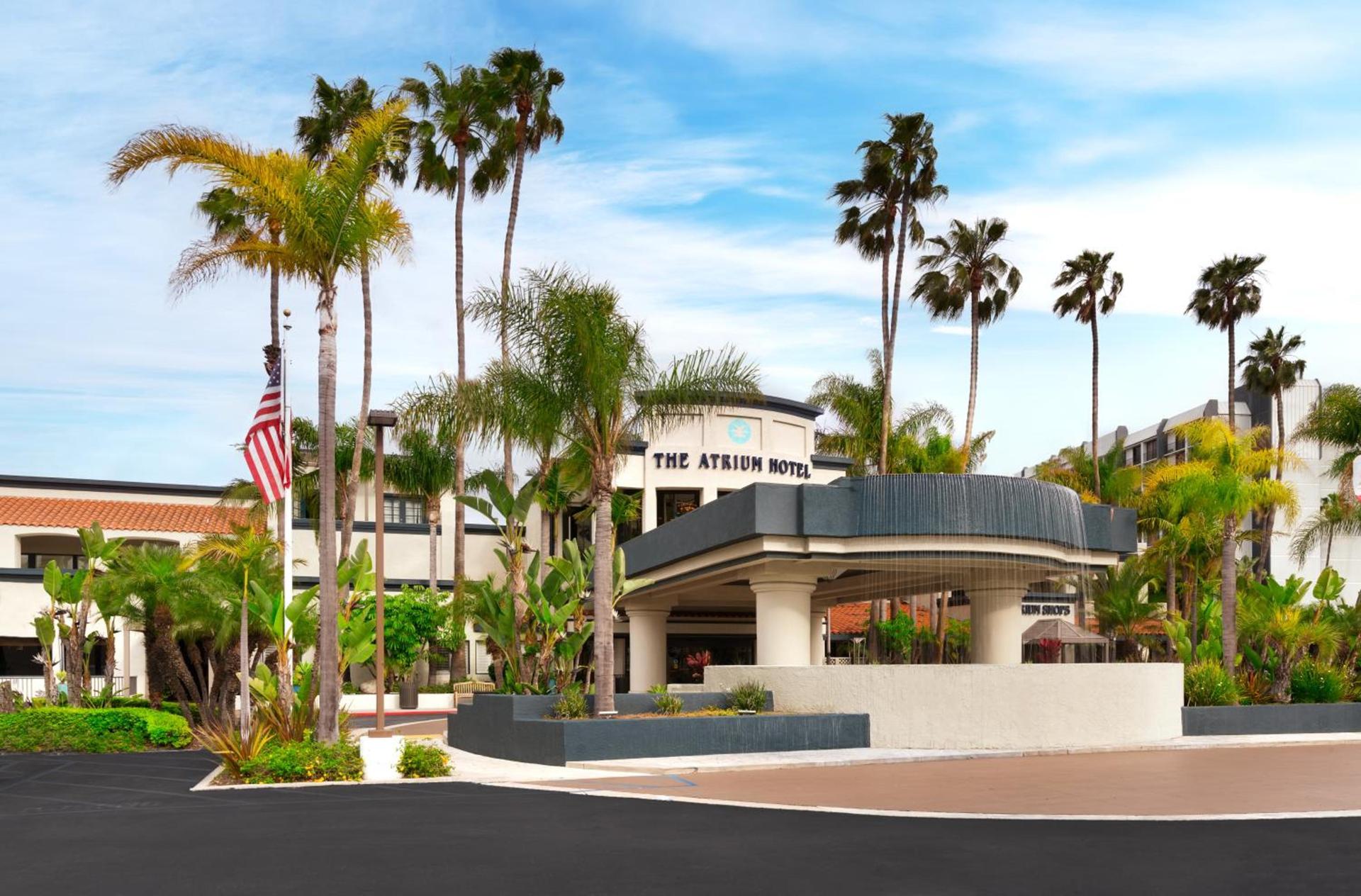 Atrium Hotel Orange County photo 9
