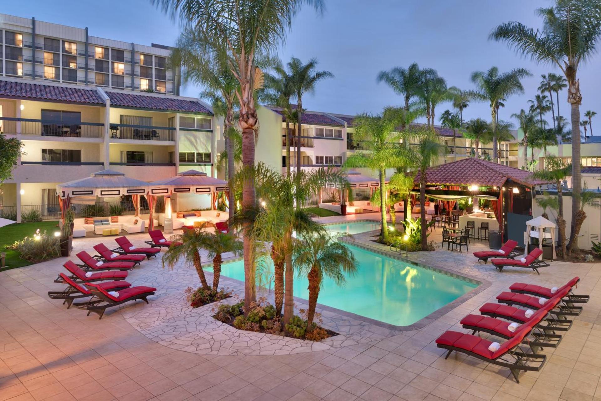 Atrium Hotel Orange County photo 23