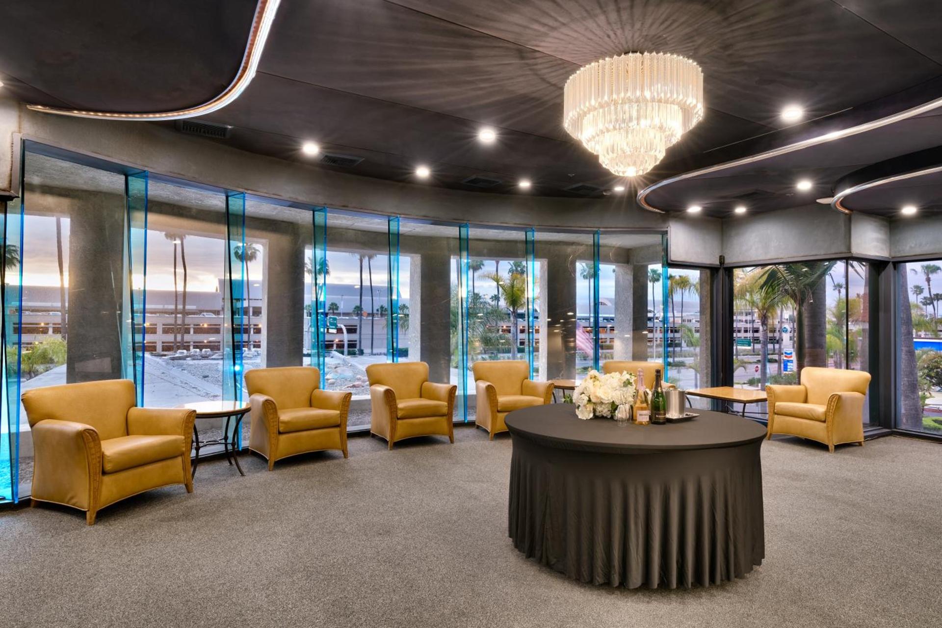 Atrium Hotel Orange County photo 20