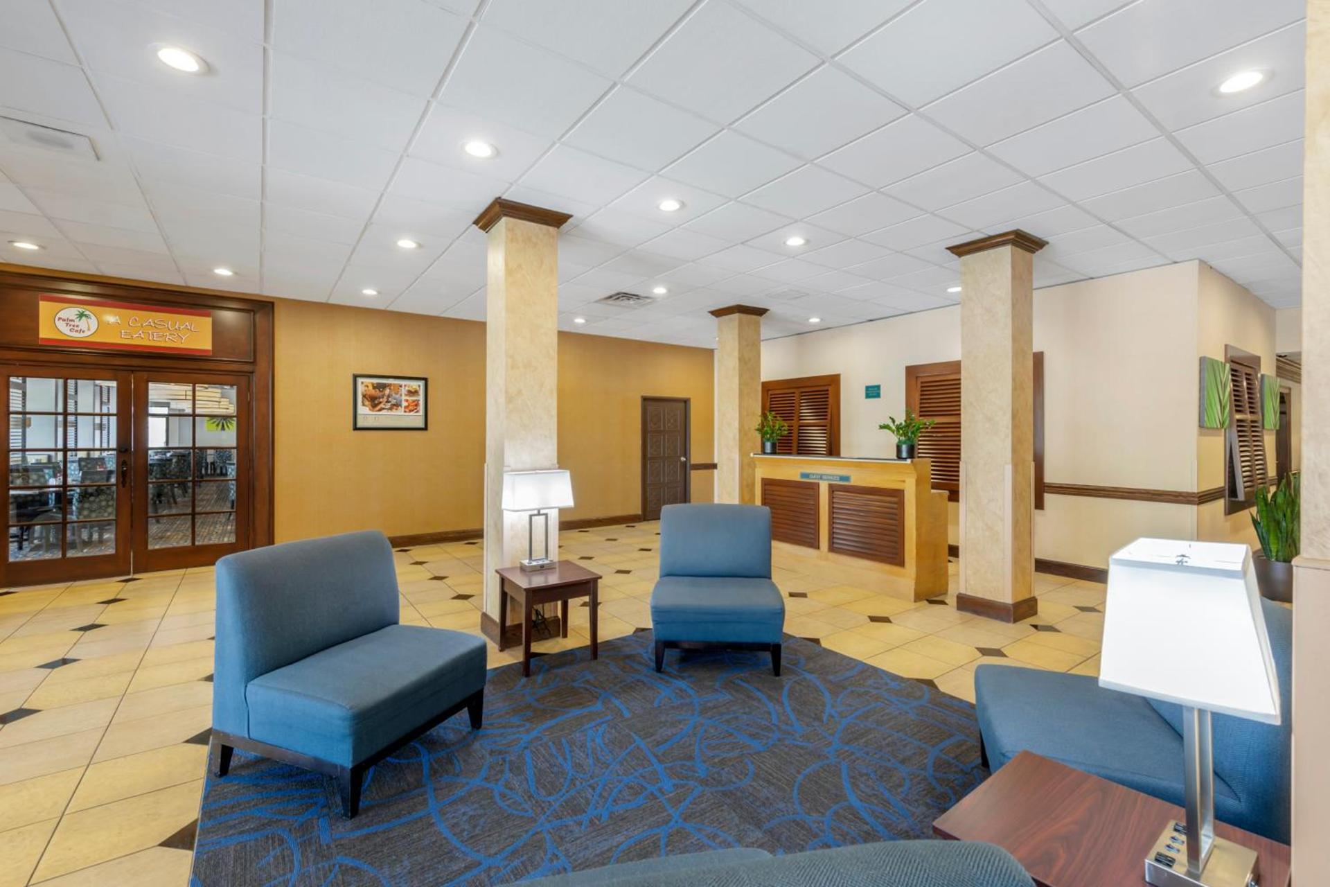 Clarion Hotel Anaheim Resort photo 5