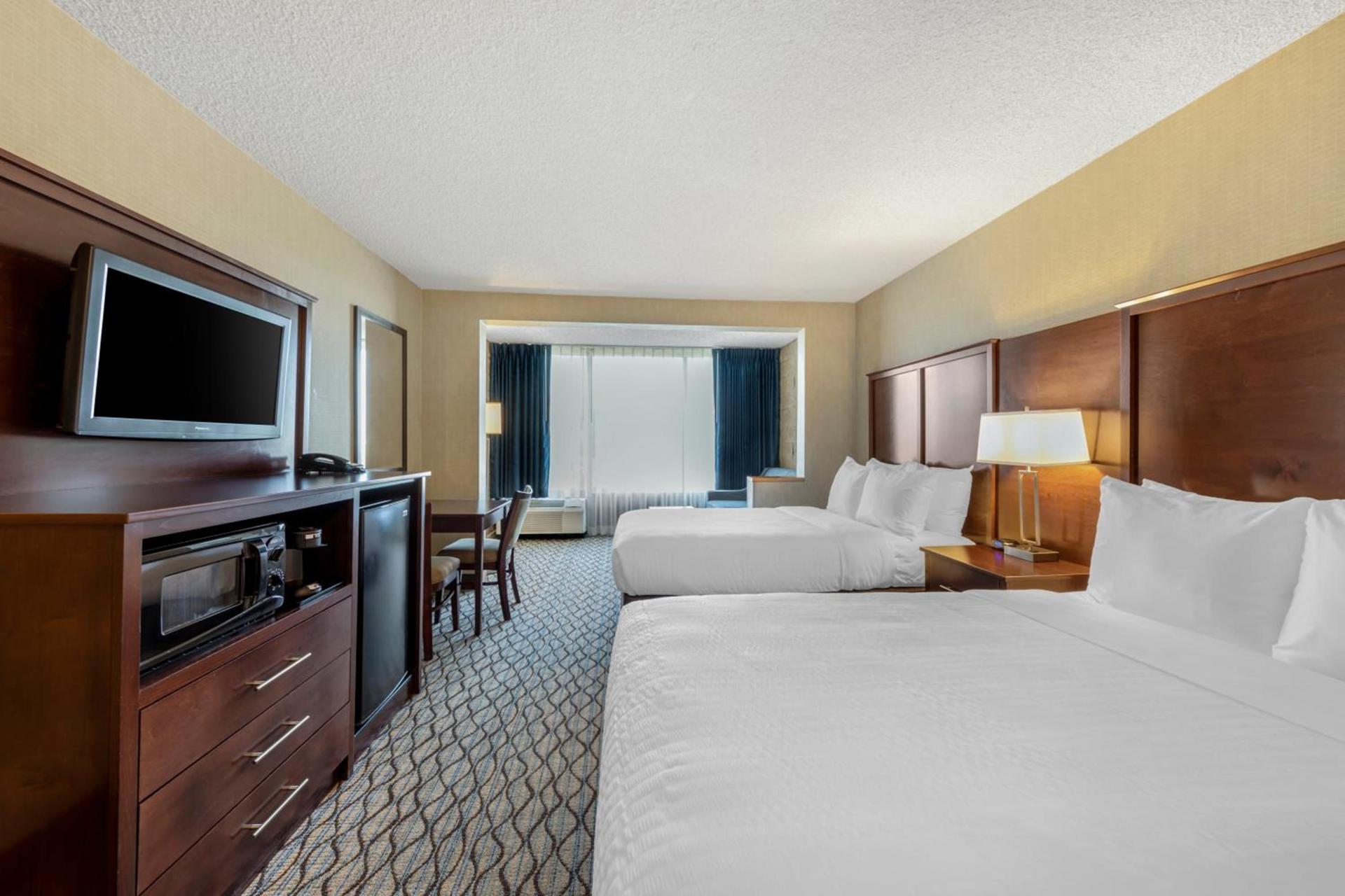 Clarion Hotel Anaheim Resort photo 20