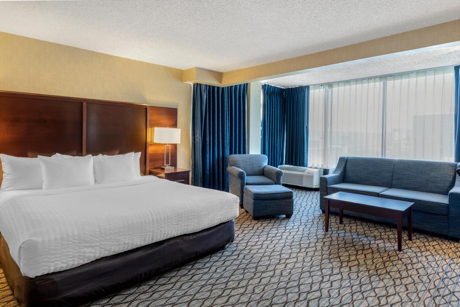 Clarion Hotel Anaheim Resort photo 26