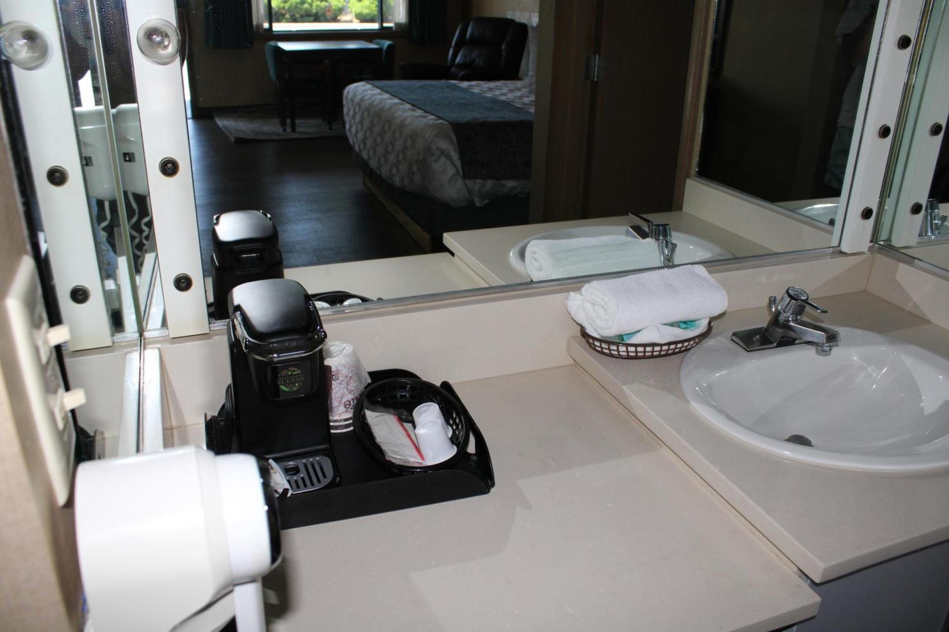 Americas Best Value Inn Phoenix Medford photo 14