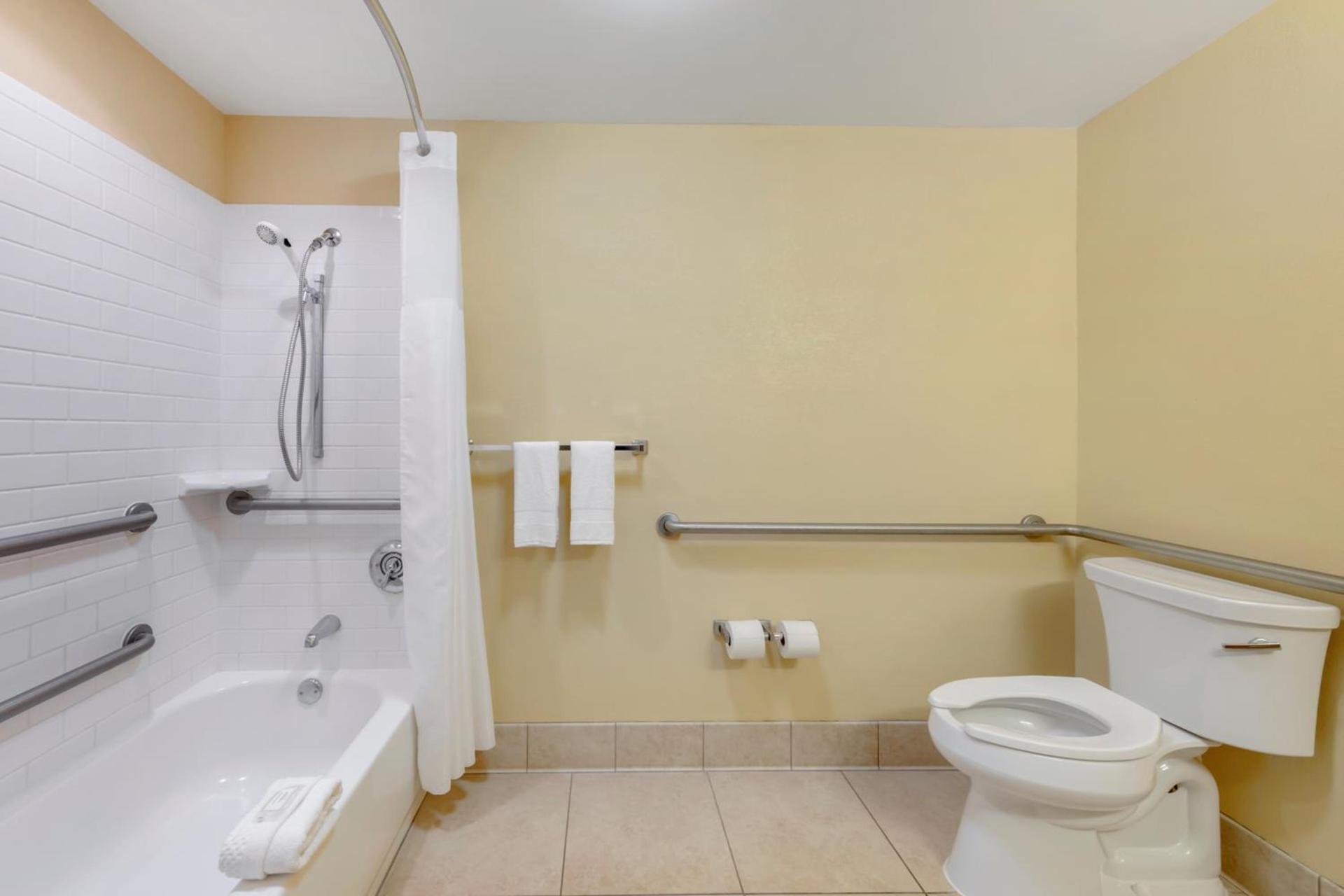 Clarion Hotel Anaheim Resort photo 30