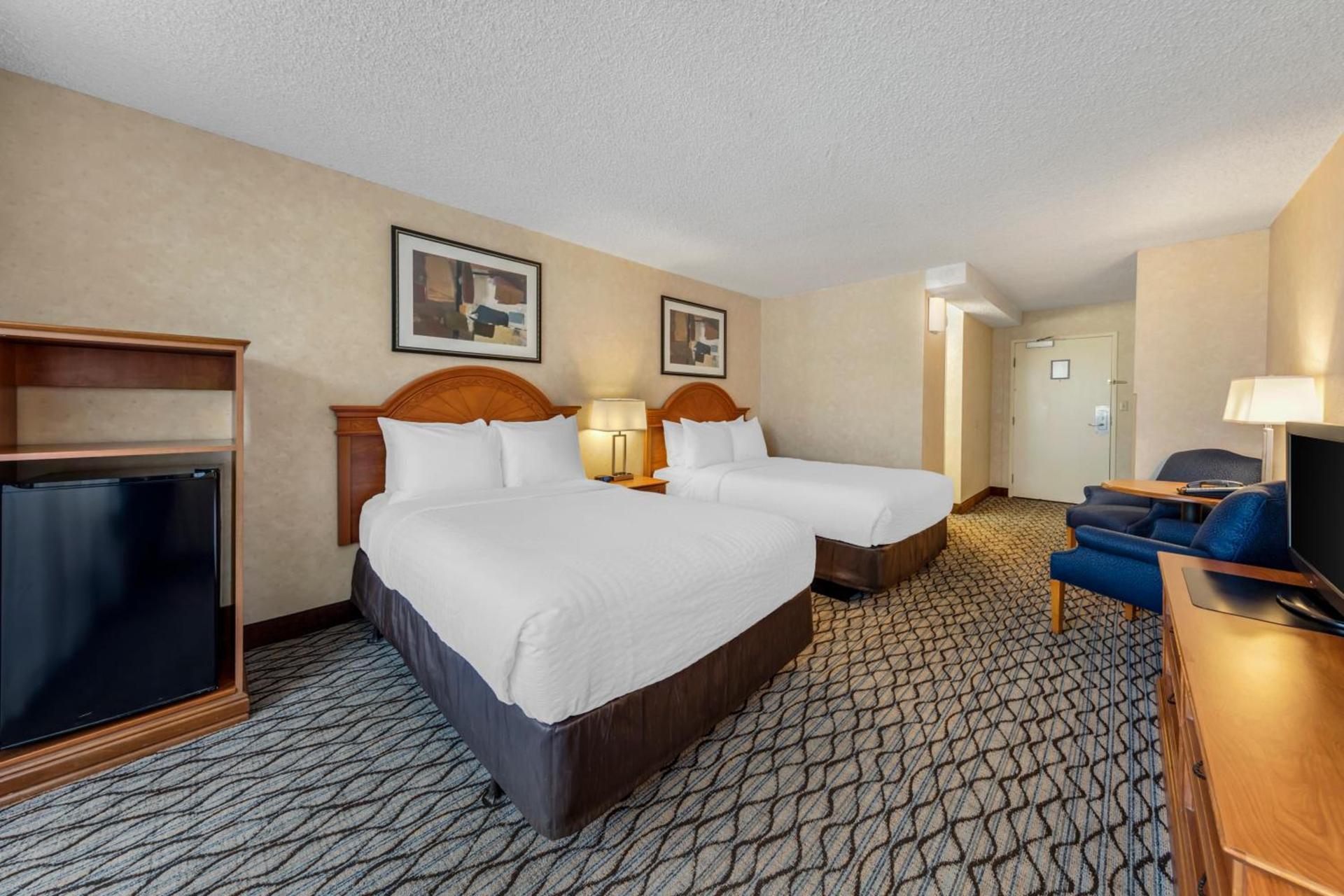 Clarion Hotel Anaheim Resort photo 32