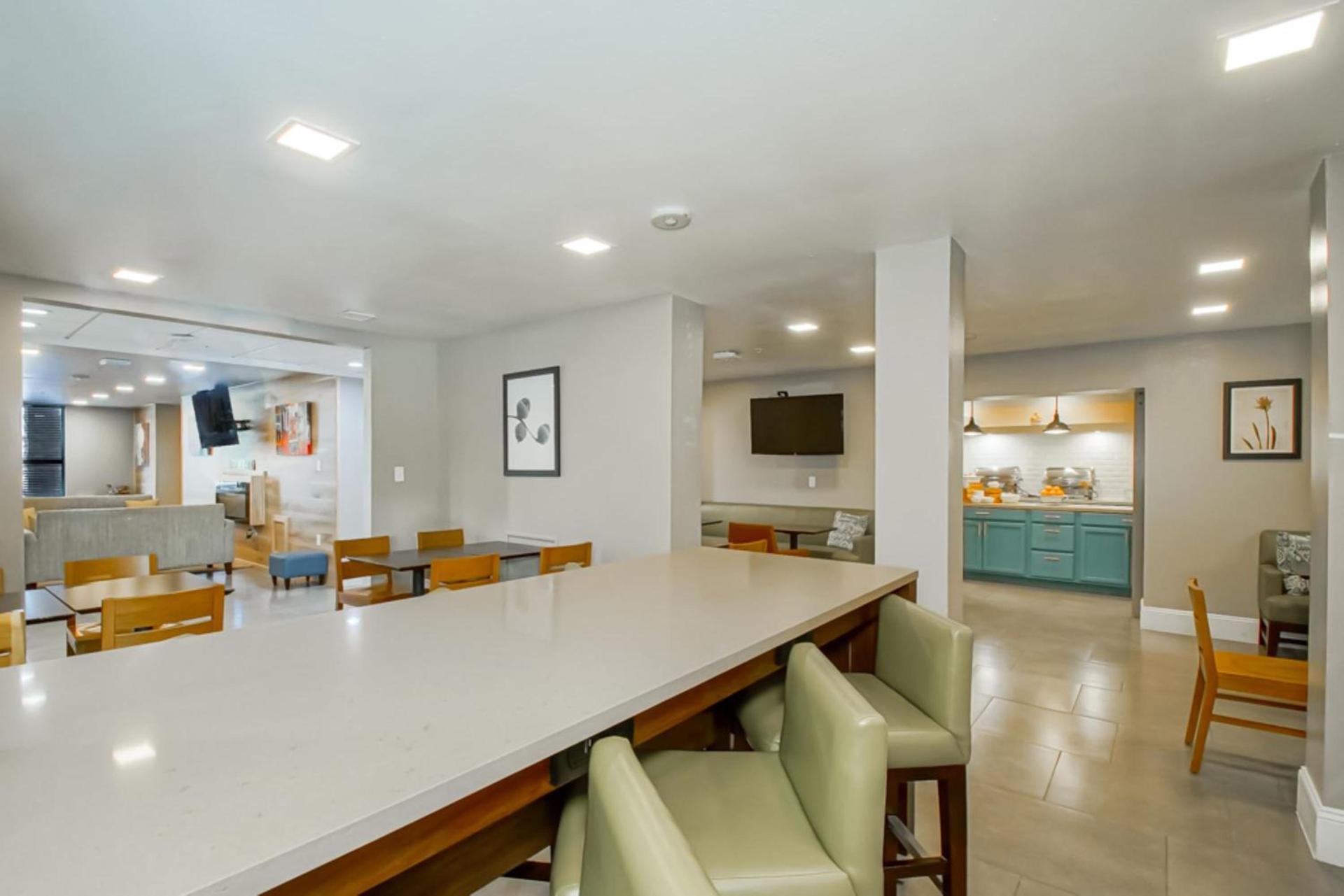 Country Inn & Suites by Radisson, New Orleans I-10 East, LA photo 66