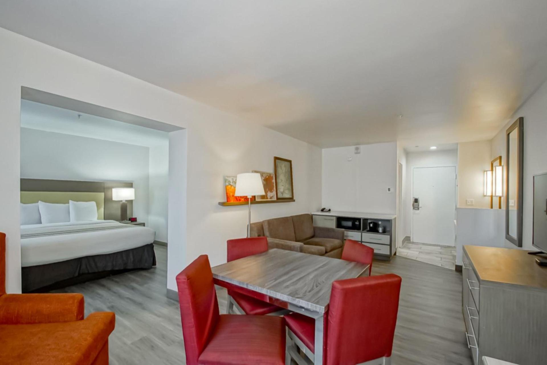 Country Inn & Suites by Radisson, New Orleans I-10 East, LA photo 53