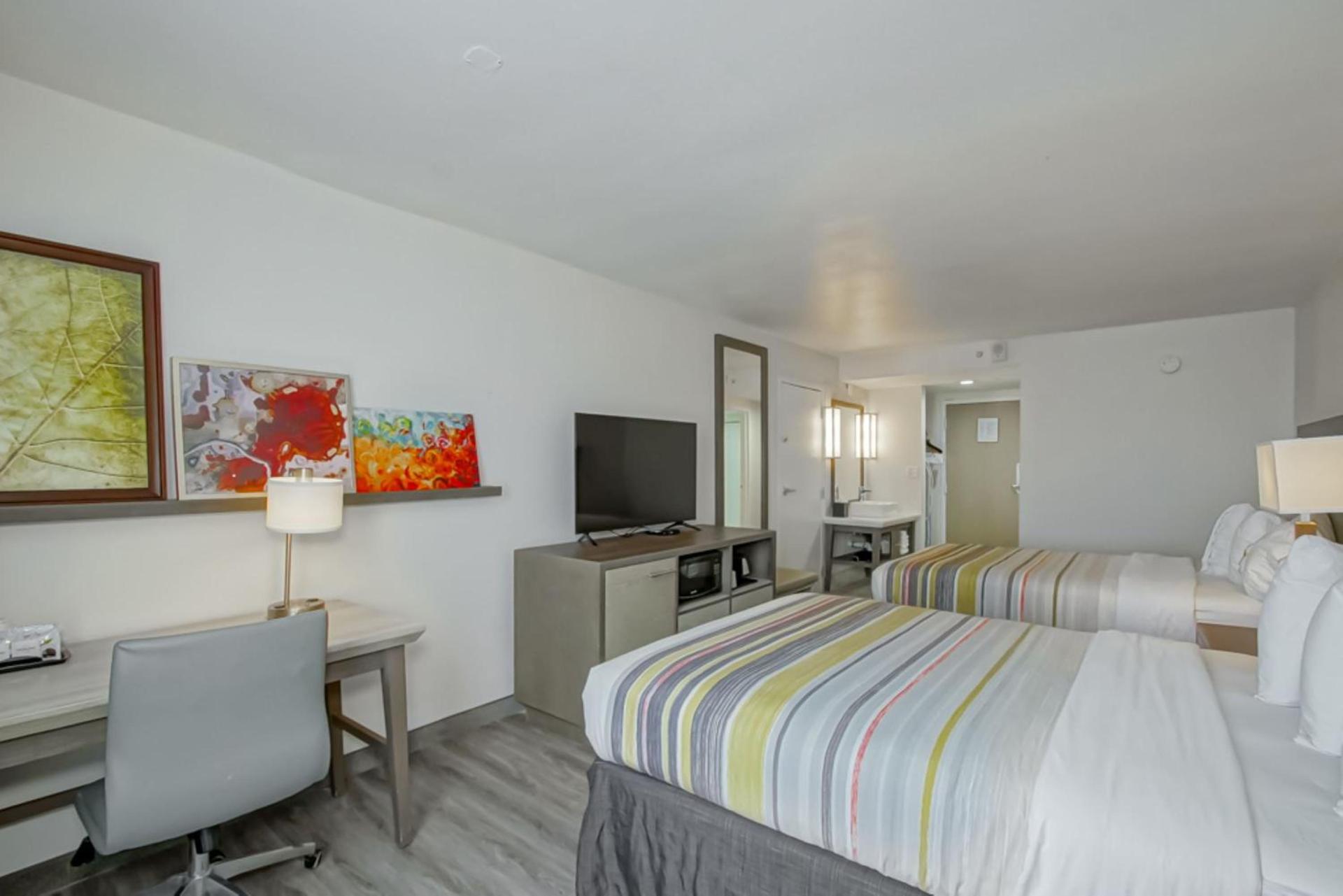 Country Inn & Suites by Radisson, New Orleans I-10 East, LA photo 65
