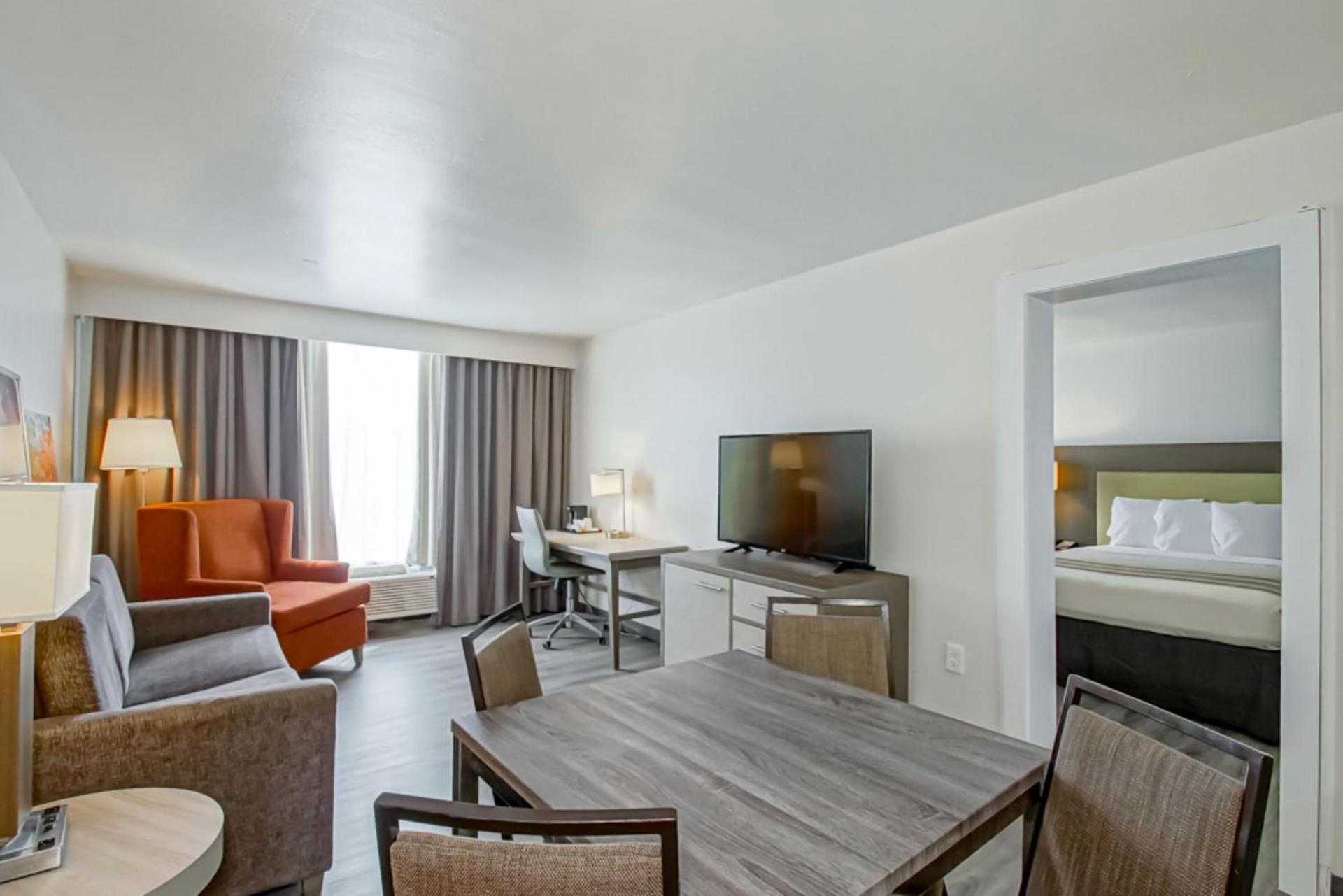 Country Inn & Suites by Radisson, New Orleans I-10 East, LA photo 37