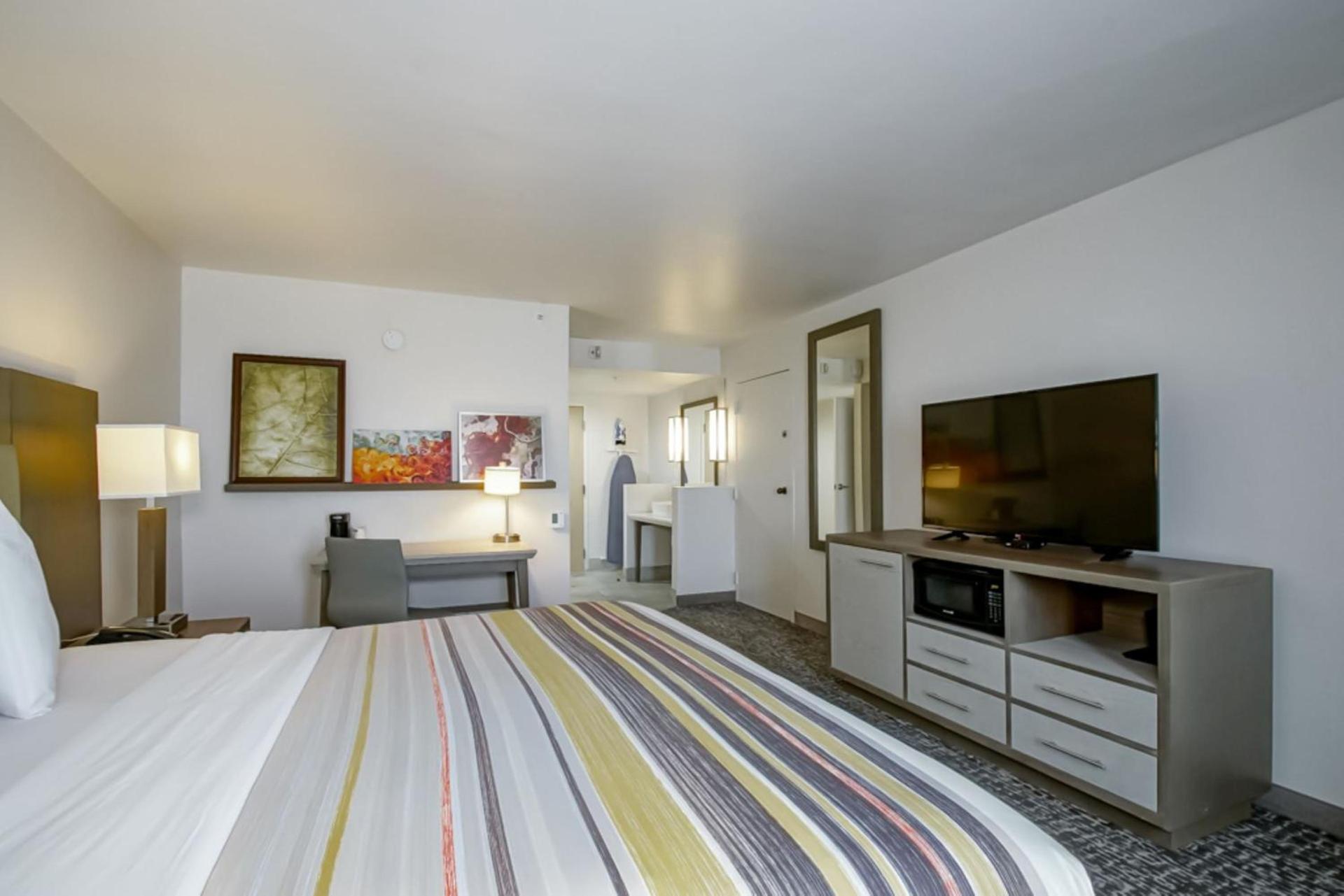 Country Inn & Suites by Radisson, New Orleans I-10 East, LA photo 38