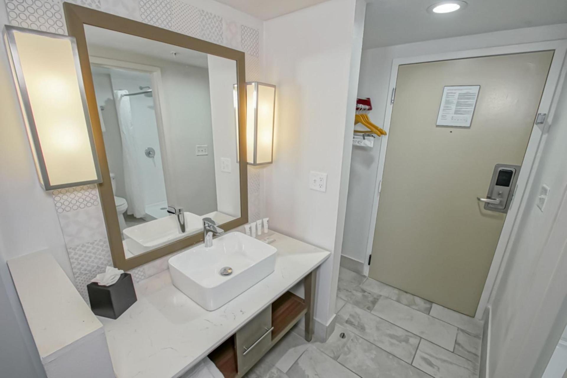 Country Inn & Suites by Radisson, New Orleans I-10 East, LA photo 34