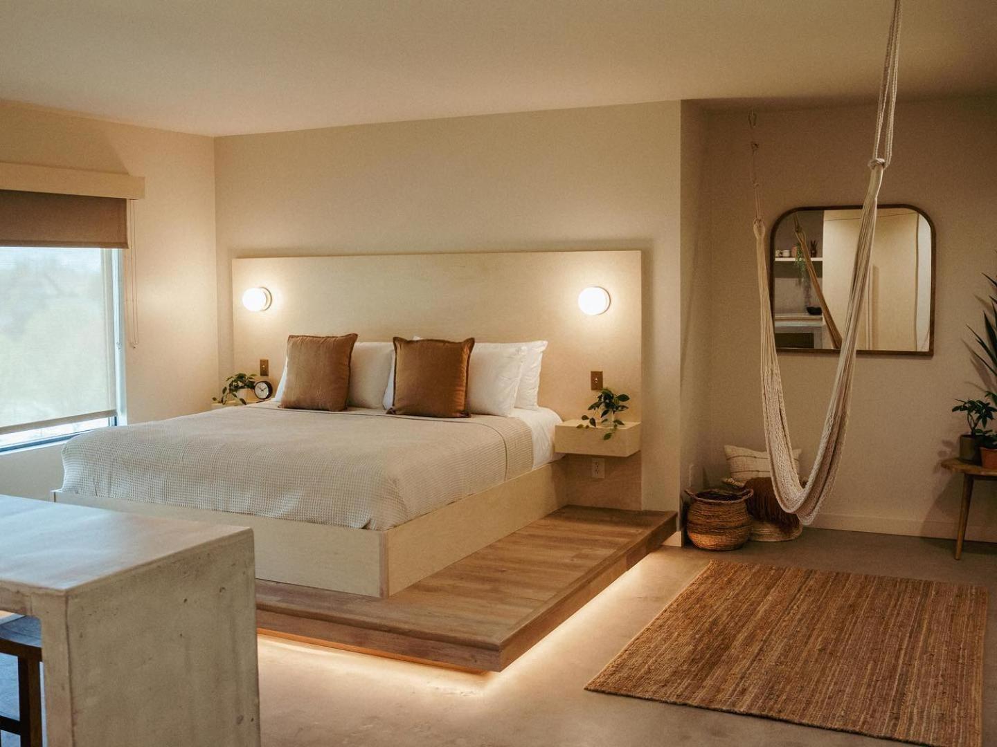 Brut Hotel photo 10