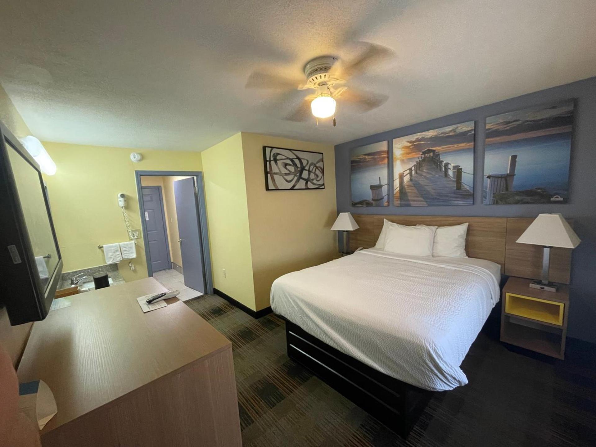 Days Inn by Wyndham Holladay photo 62