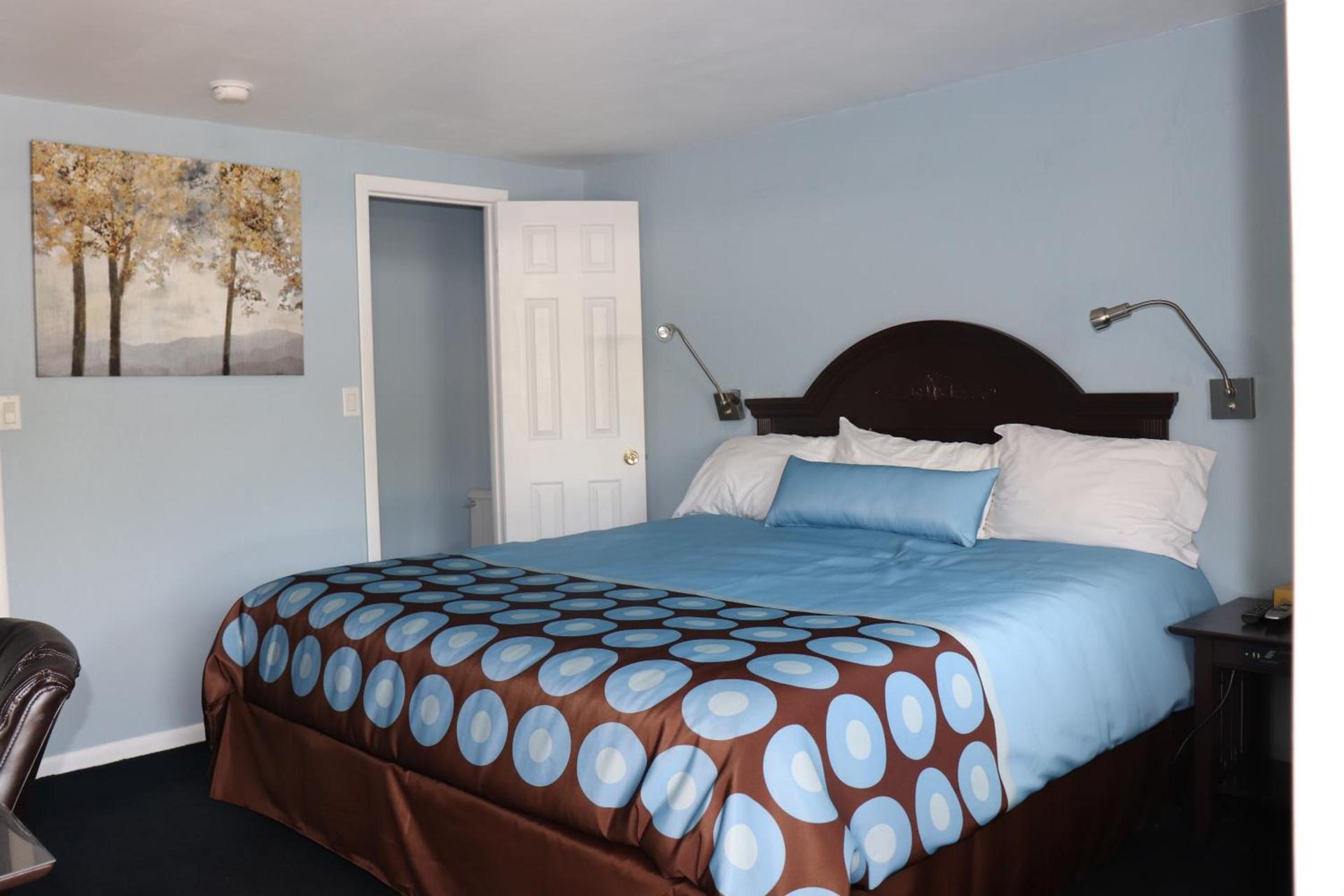 Hitching Post Motel photo 33