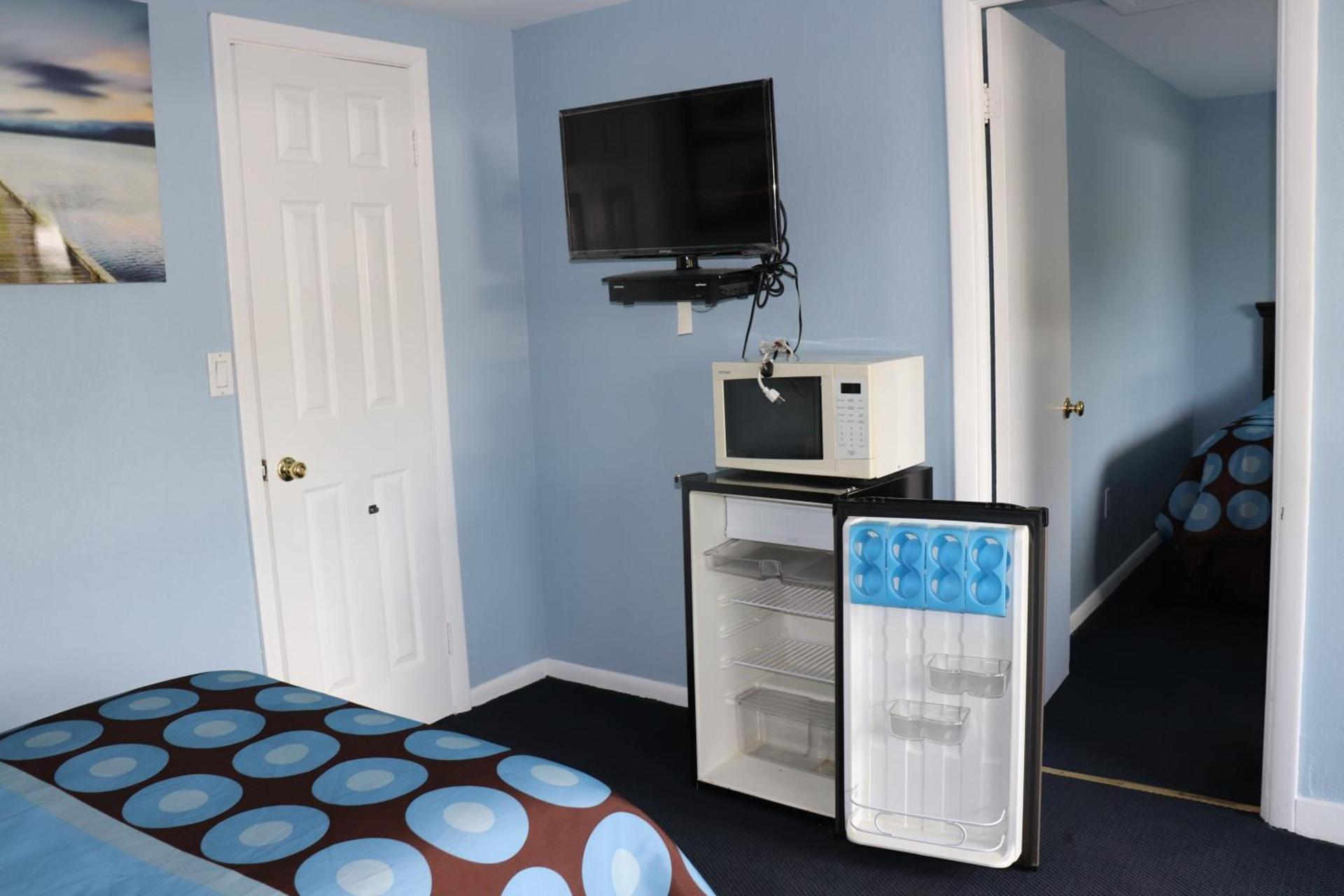 Hitching Post Motel photo 19