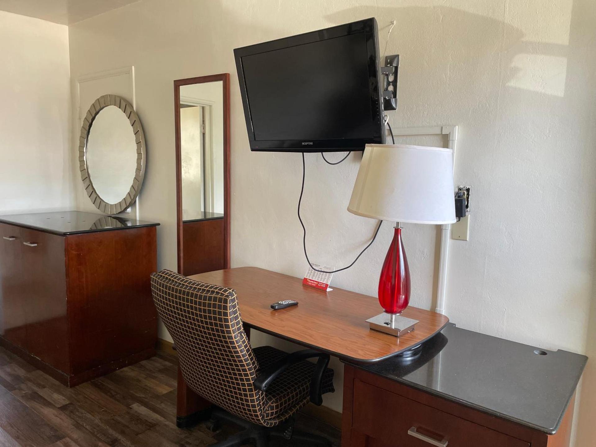 Travelers Beach Inn photo 2