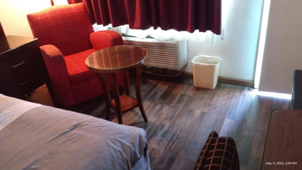 Travelers Beach Inn photo 20